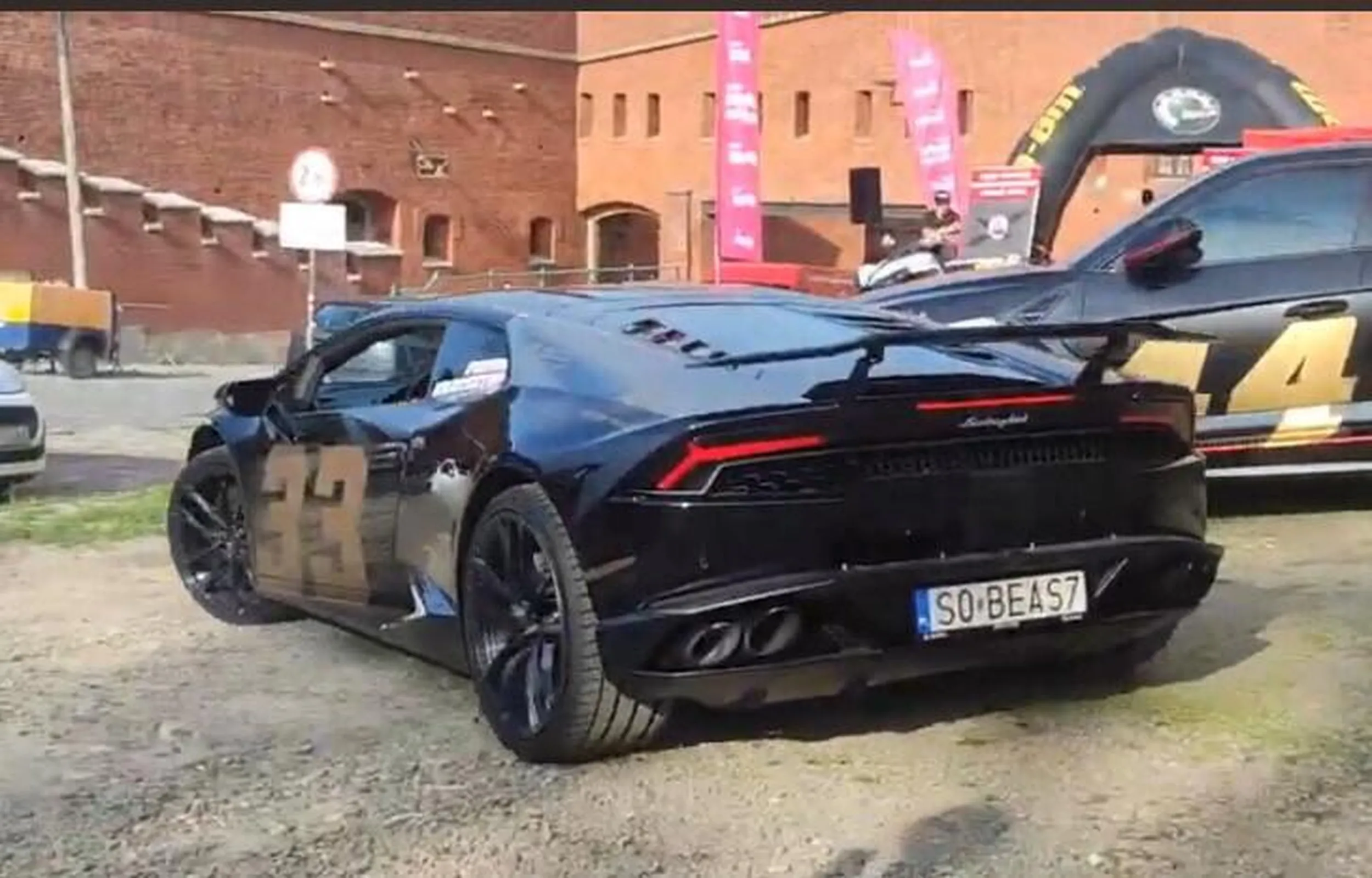 To nie Audi tylko Lambo Huracan