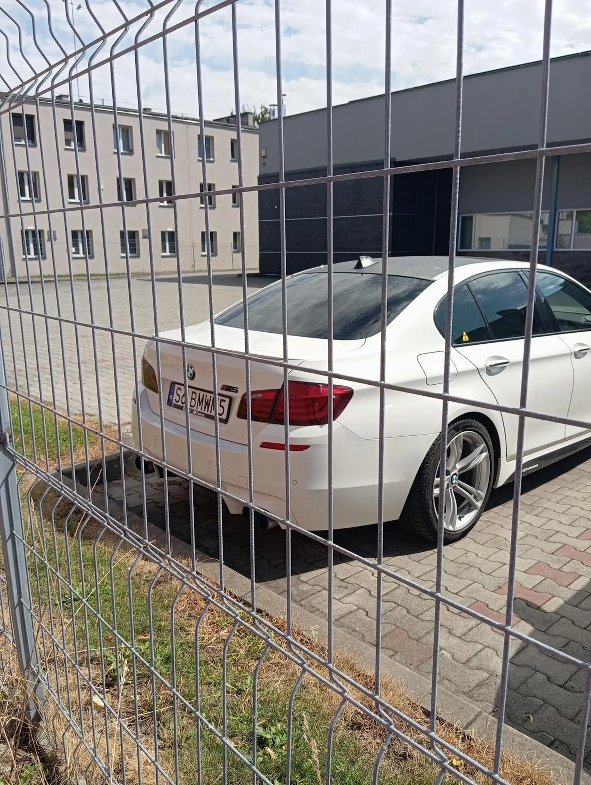 Co dziennie rano napiepsza tym głośnym wydechem