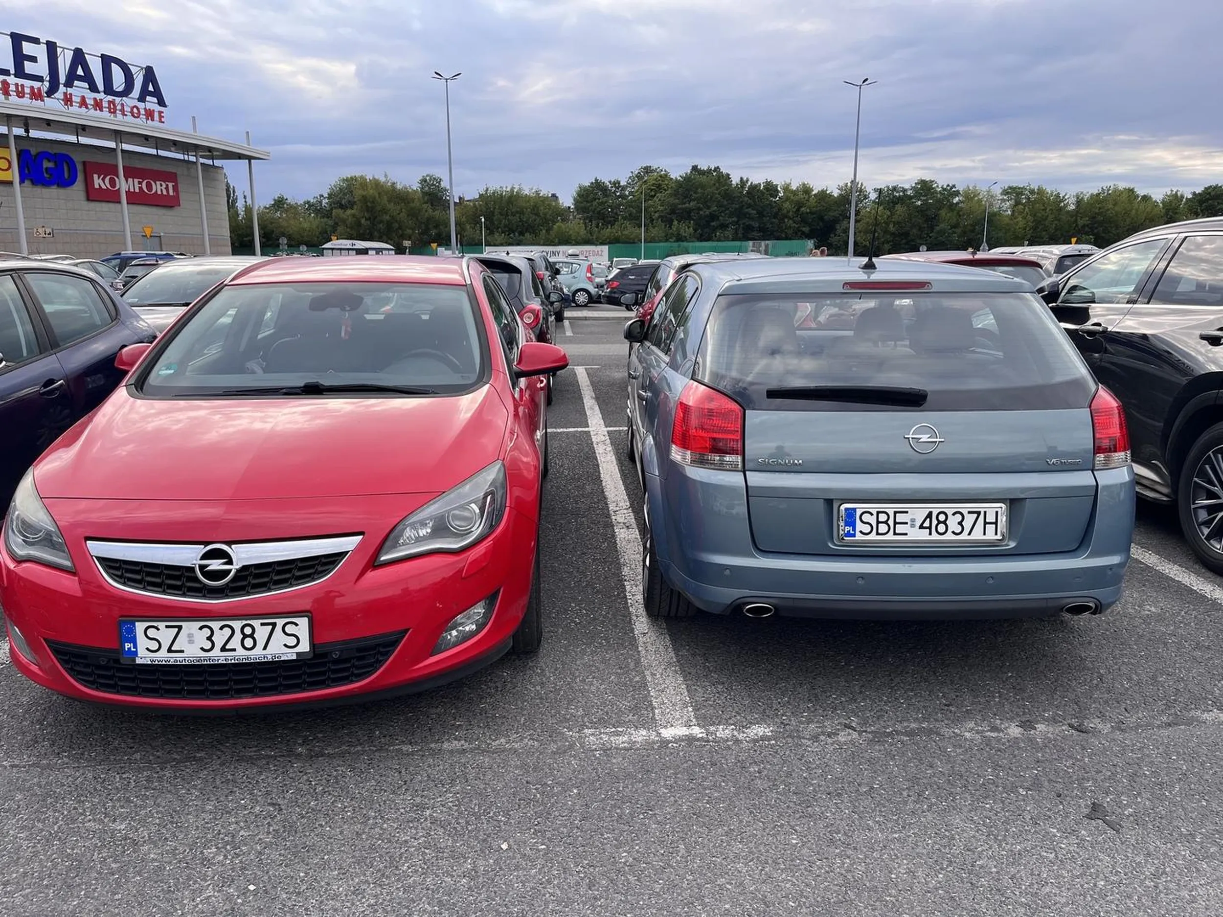 Tak trudno zaparkować w BIAŁYCH liniach? Gimnastyka musi być twoim hobby:))