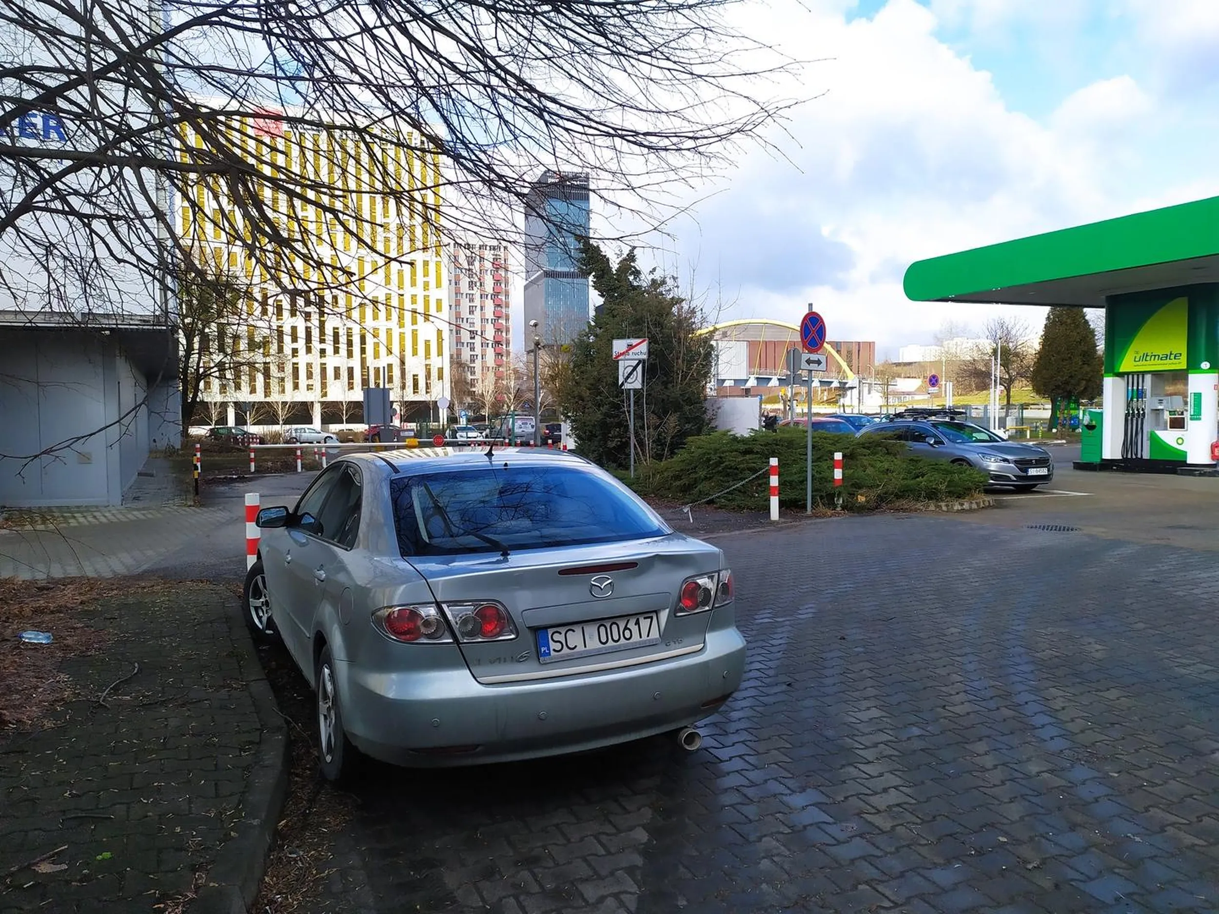 A co to za dziwny znak po prawej widać?