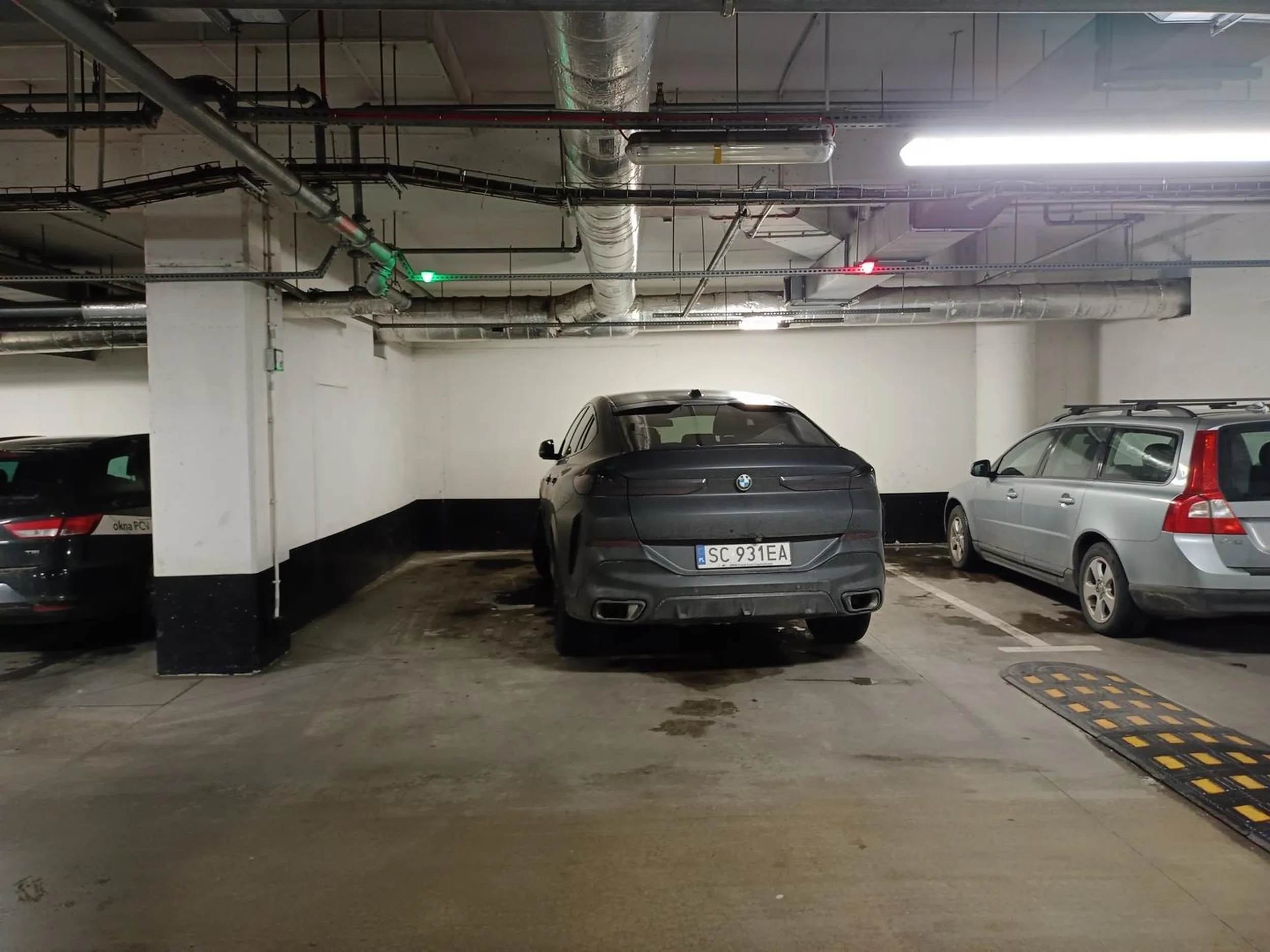 Galeria Katowicka przed Wigilią 2023. Wolnych miejsc jak na lekarstwo, ale Książe zadecydował inaczej i powóz musial mieć dedykowane 2 miejsca.