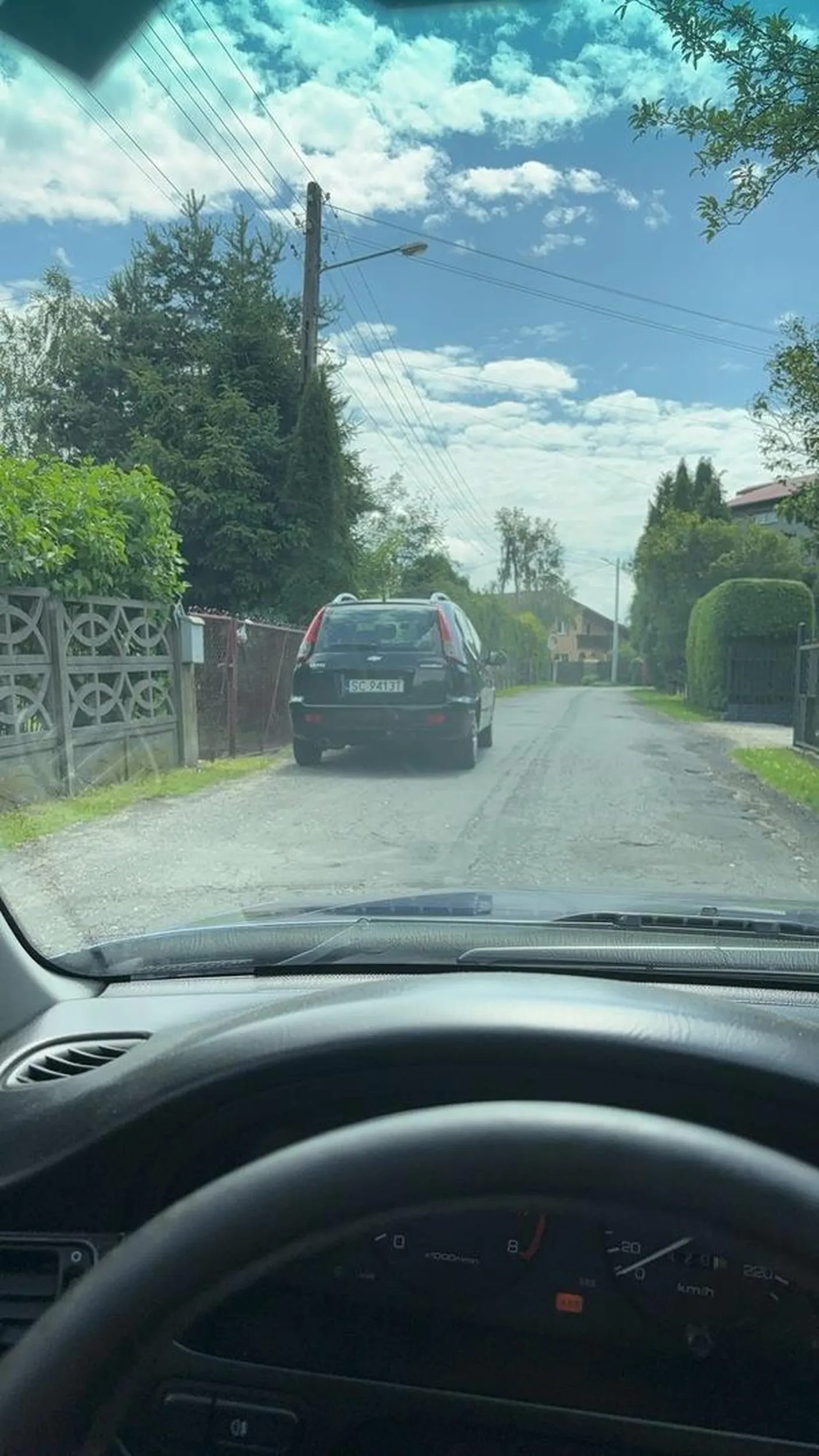 No bardziej na środku się nie dało?