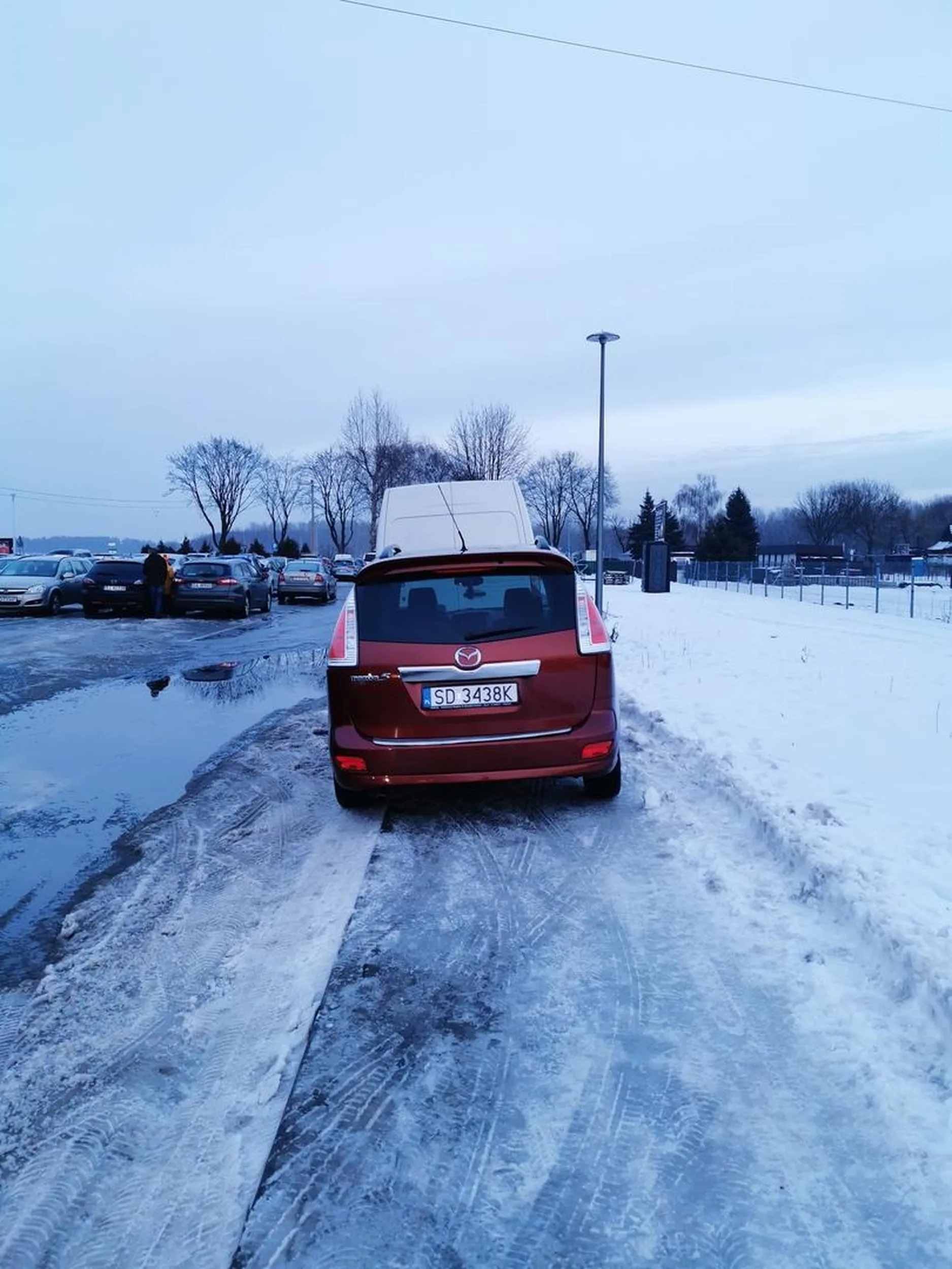 Cały chodnik mój, mam gdzieś pieszego...