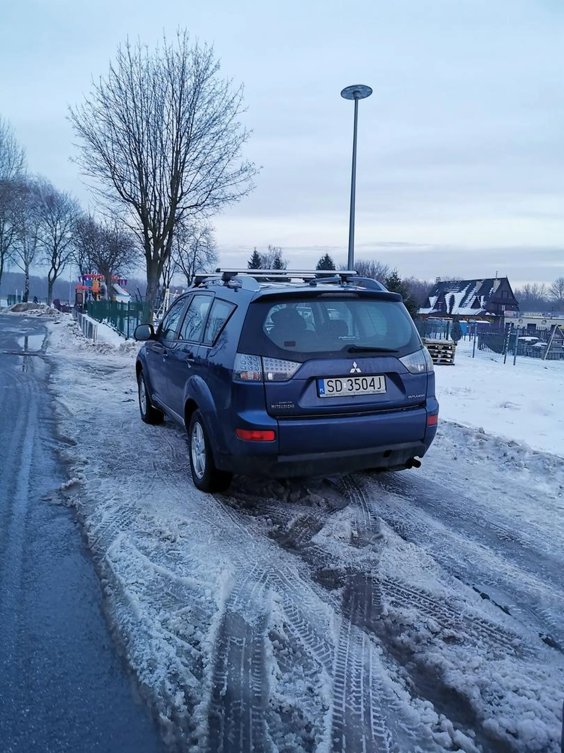 Cały chodnik mój, mam gdzieś pieszego...