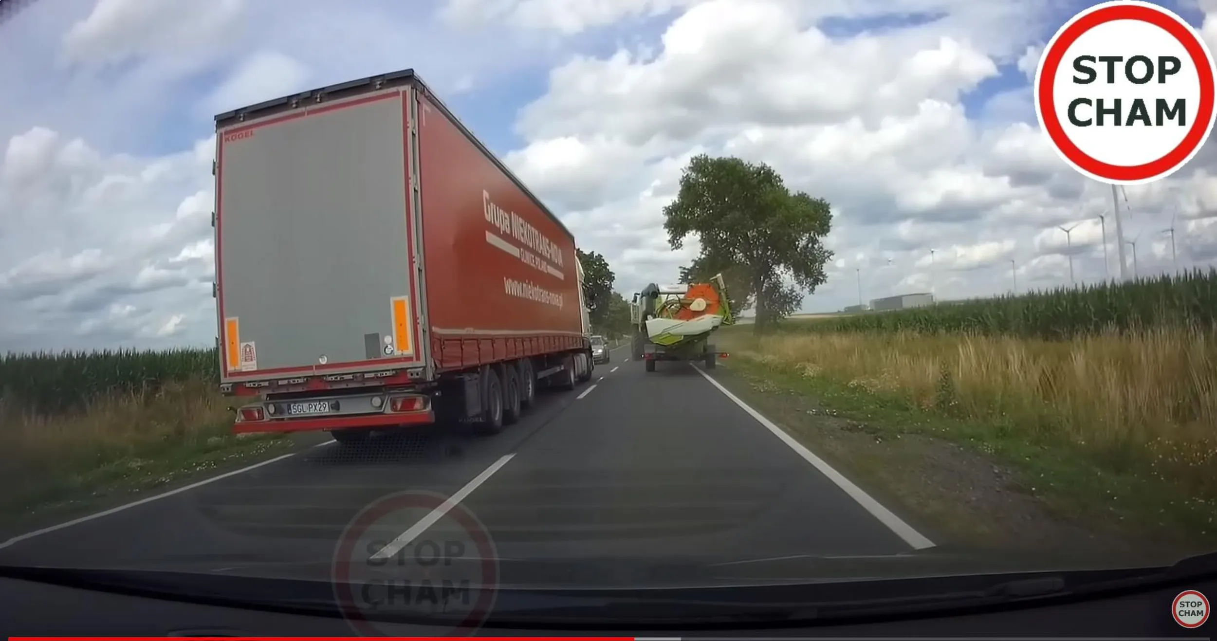 Kierowca to potencjalny zabójca... Wyprzedza na czołówkę!