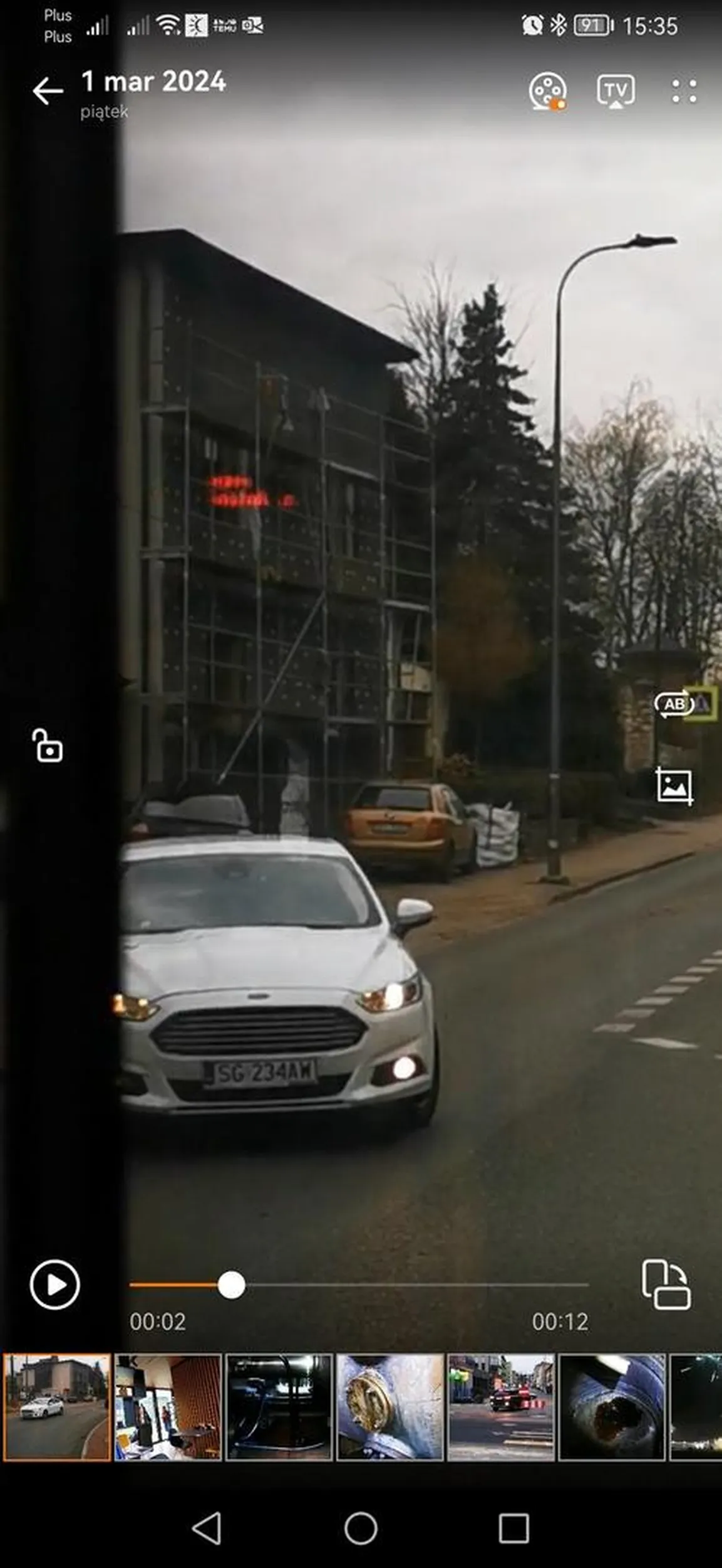 Panicz ignorant znaków, pod prąd!