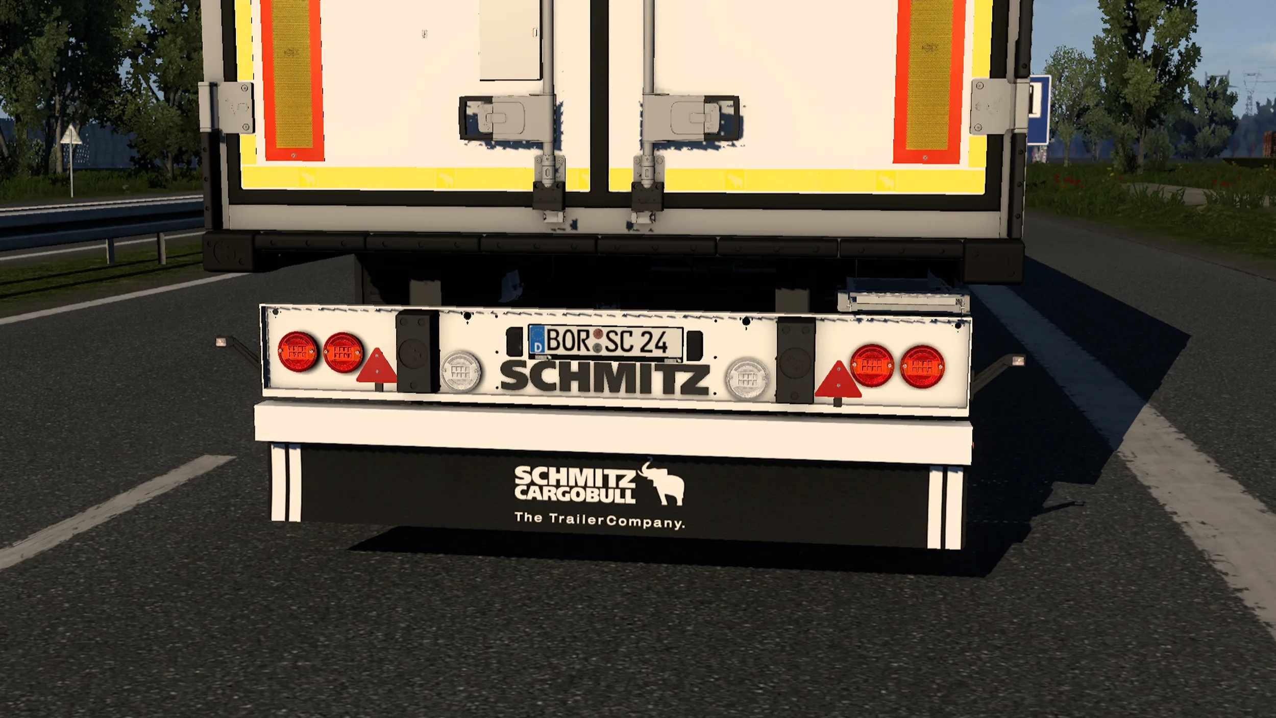 Nie pozdrawiam kierowcy z białego mana na gliwickich tablicach, który ciągnie białą chłodnie schmitz na niemieckich tablicach. Chłop jedzie 90km/h na 90, a potem specialnie zwalnia do 85km/h