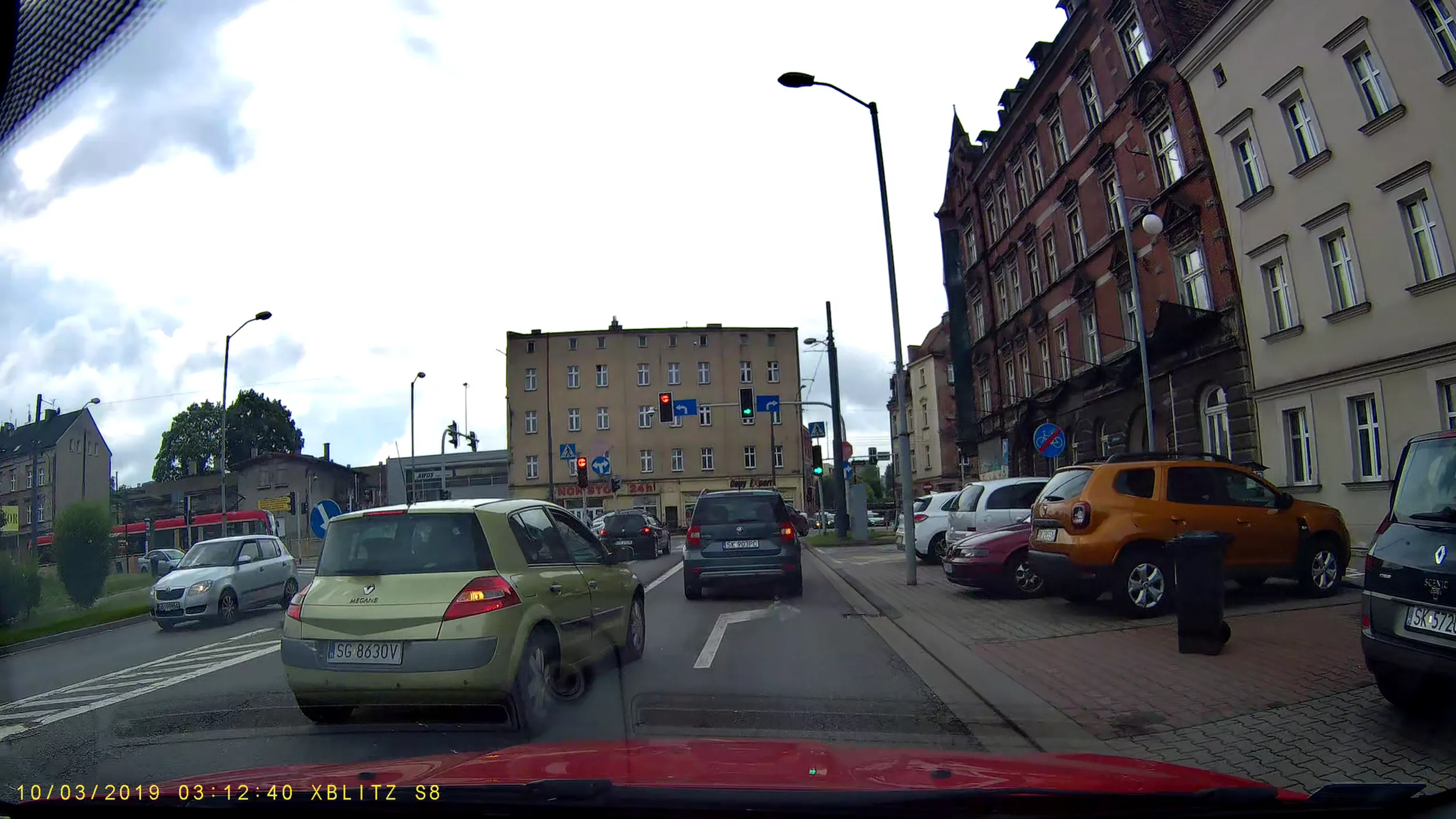 Jakie są statystycznie najszestsze przyczyny wypadków i kolizji? Wymuszenie! A co robią kierowcy żeby uniknąć wypadków i kolizji? Nic... Dalej wymuszają!!!