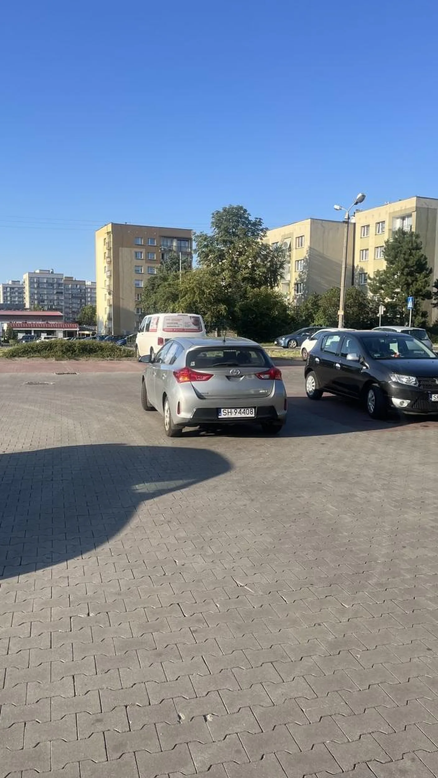 parkowanie na przejeździe