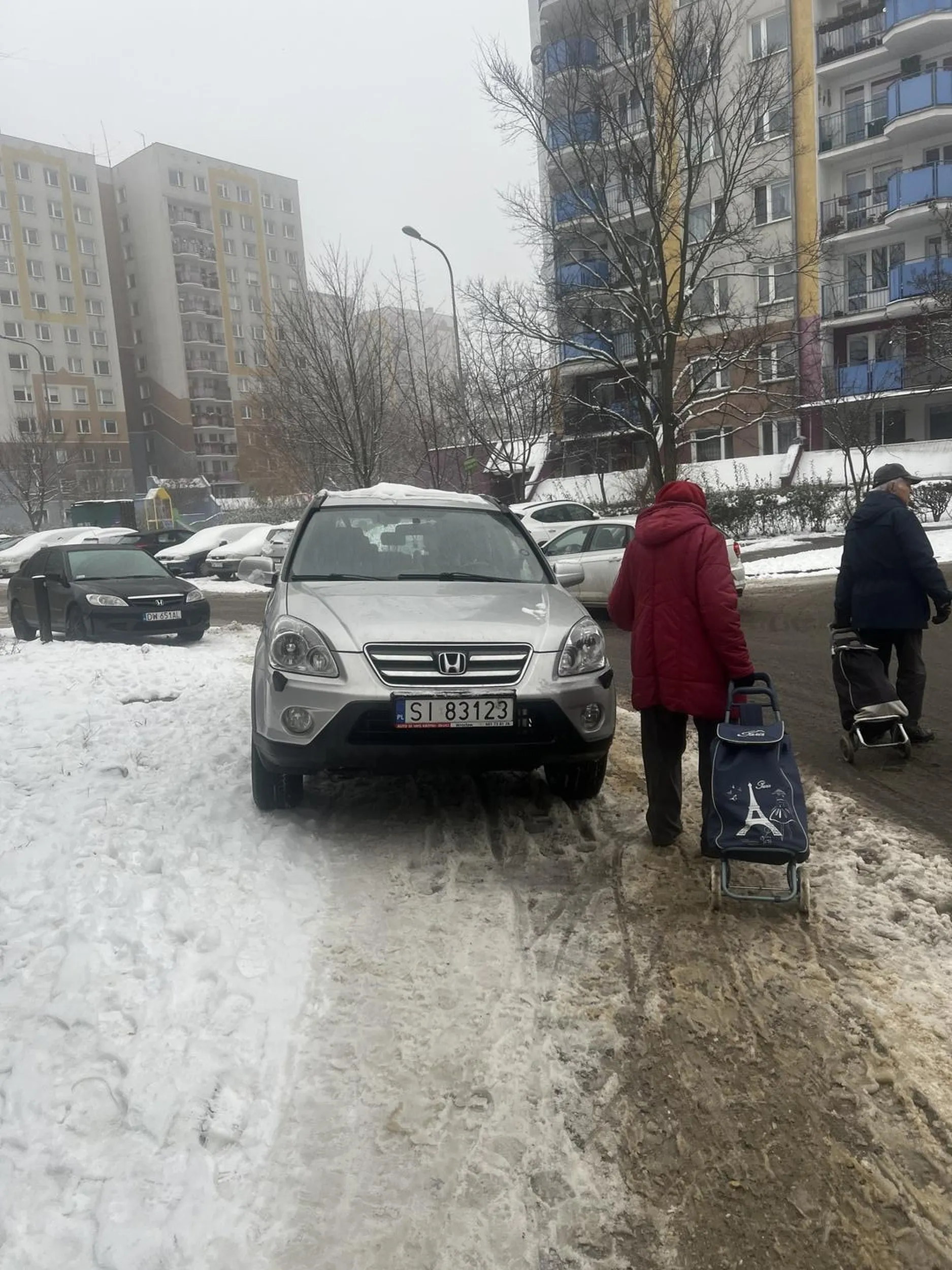 Jak można być tak samolubnym. W zimę kazać ludziom aby zeszli na ulice…