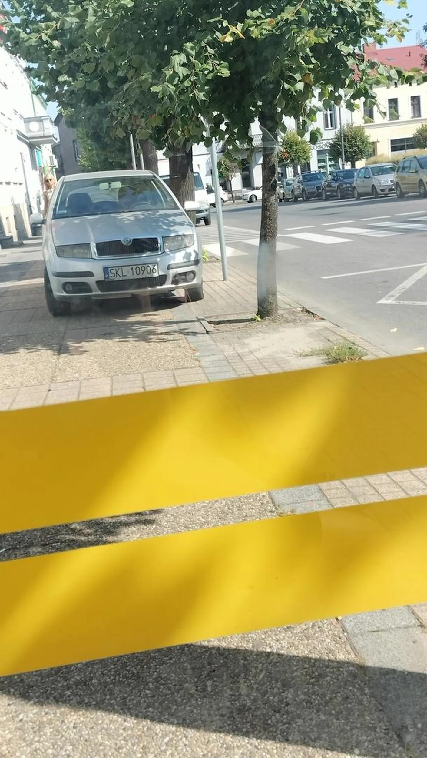 chodnik szeroki to można parkować