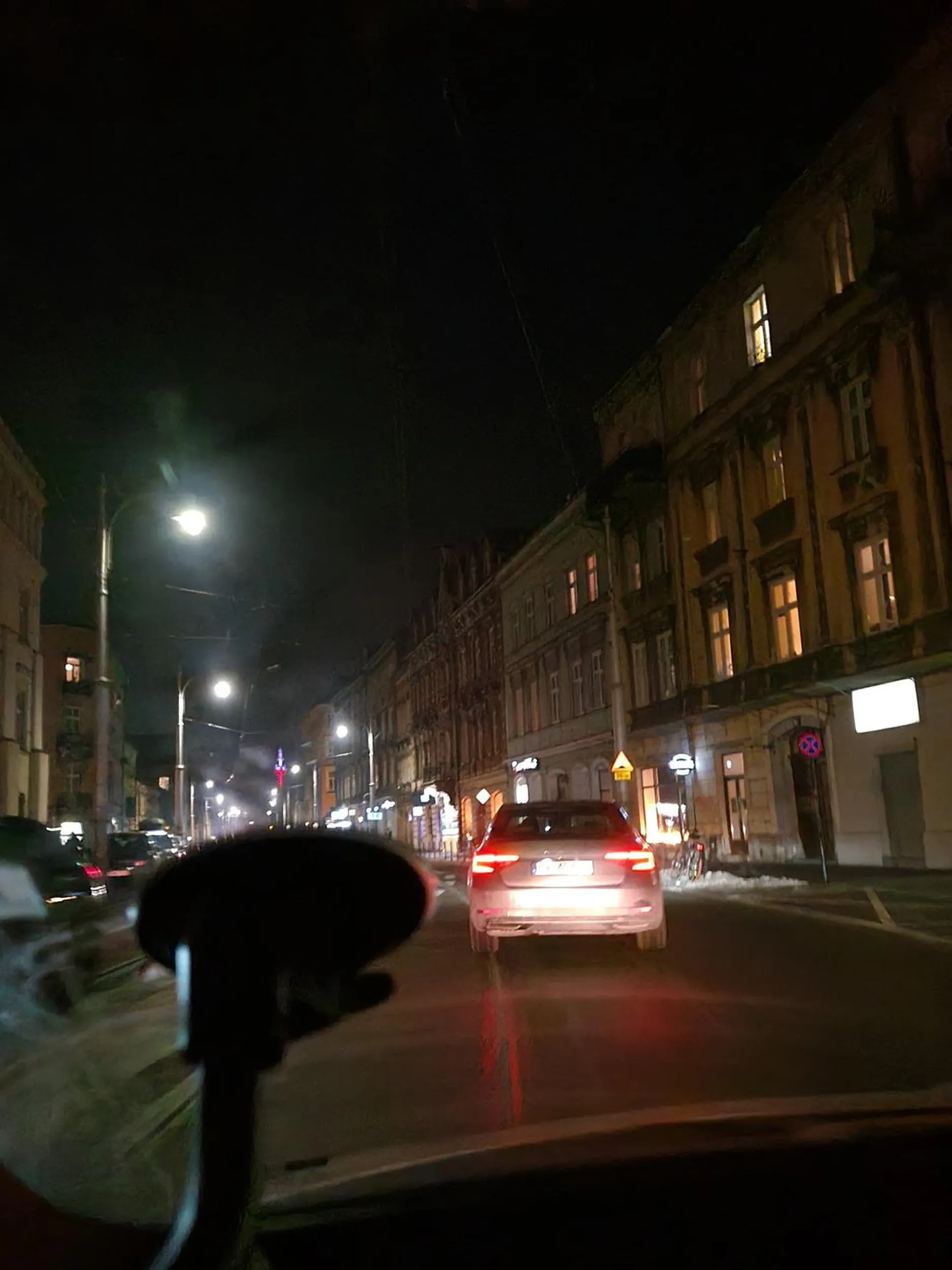 Kierowca wymusza pierwszeństwo