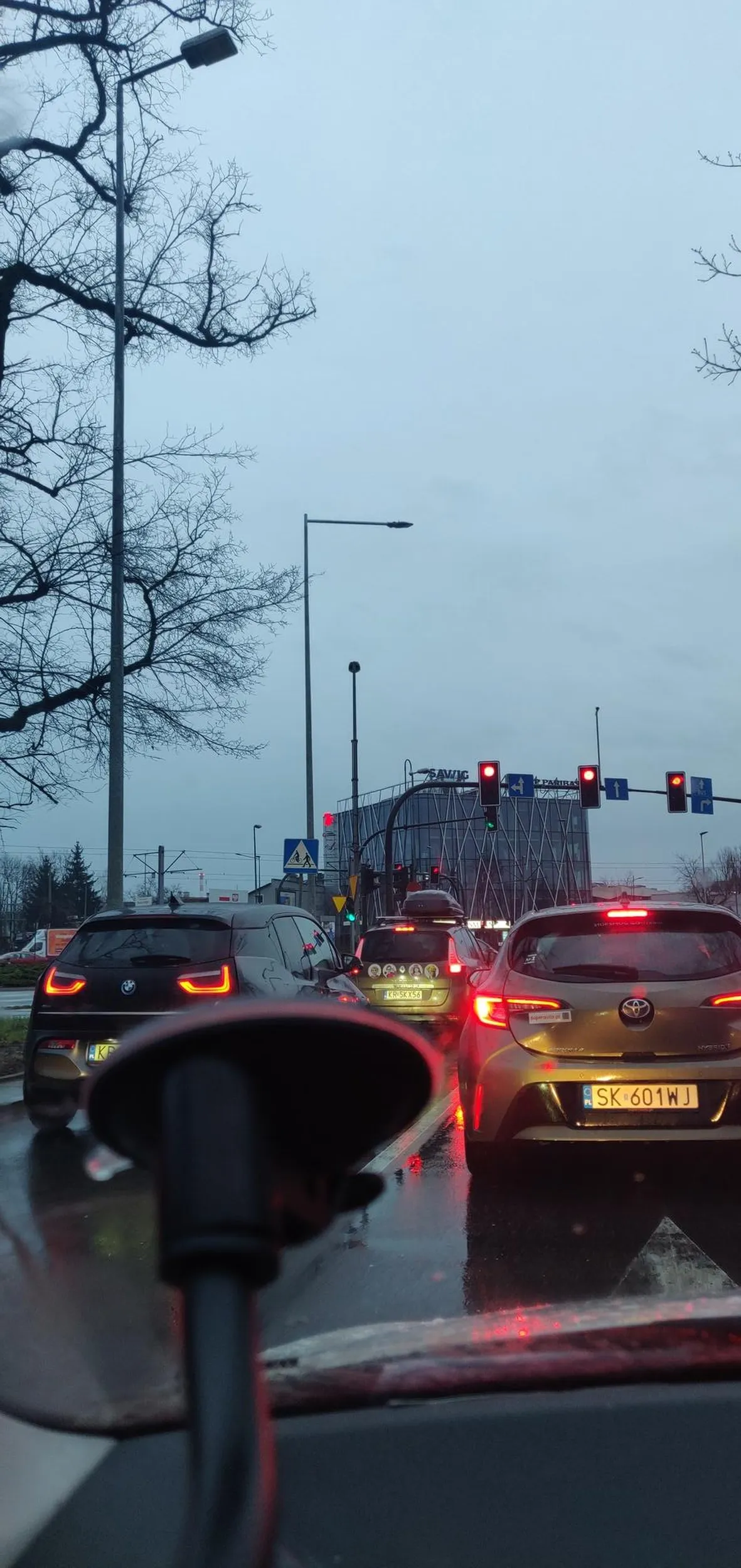 Kierowca wymusza pierwszeństwo