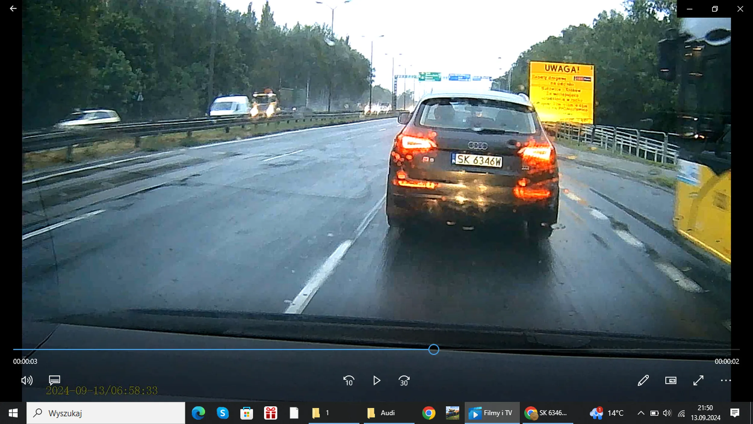Pan w Audi wyprzedza na  ciągłej na wjeździe na trasę a potem chamsko hamuje, Bez mózg w Audi TDi..