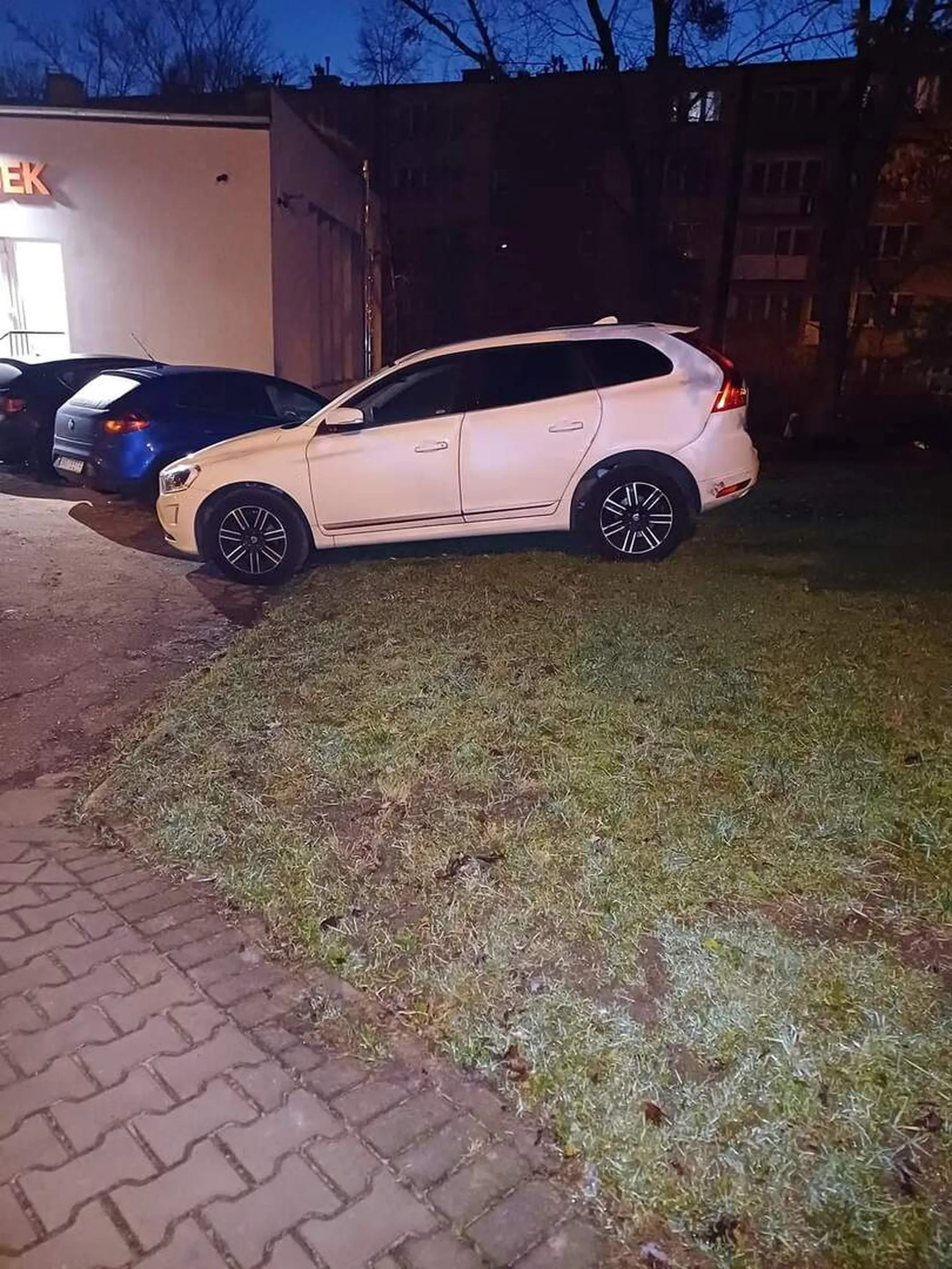 Nie pojebało ci się coś?