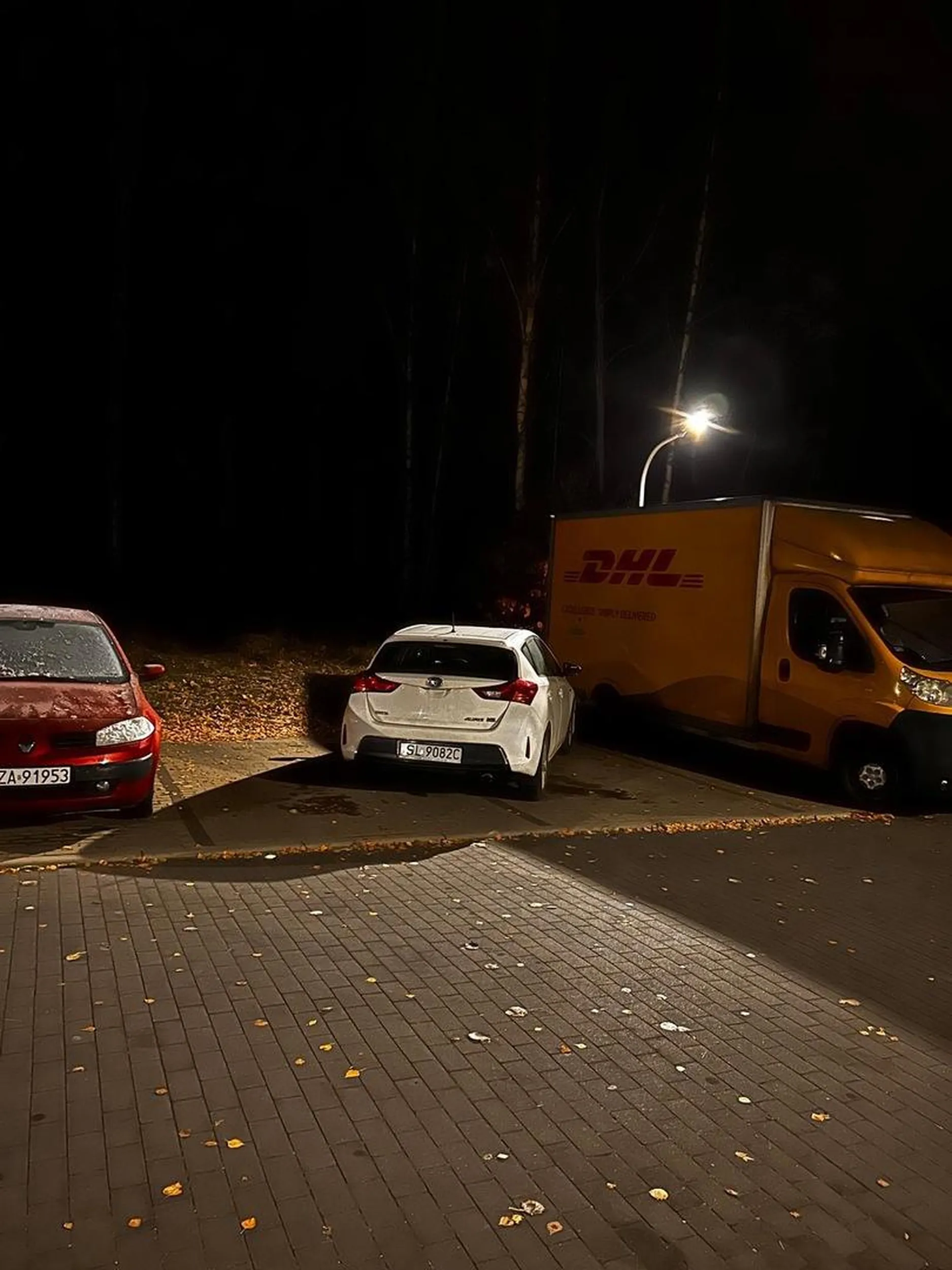 Rezerwacja miejsca? Od kiedy takie zasady drogi sąsiedzie?