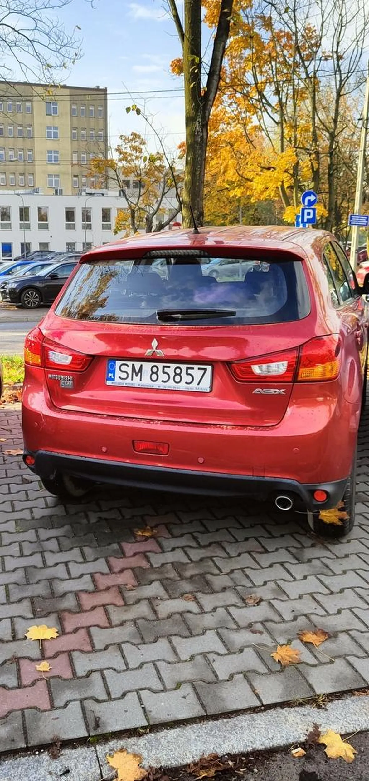 W ten sposób udowadnia brak szacunku do innych kierowców.