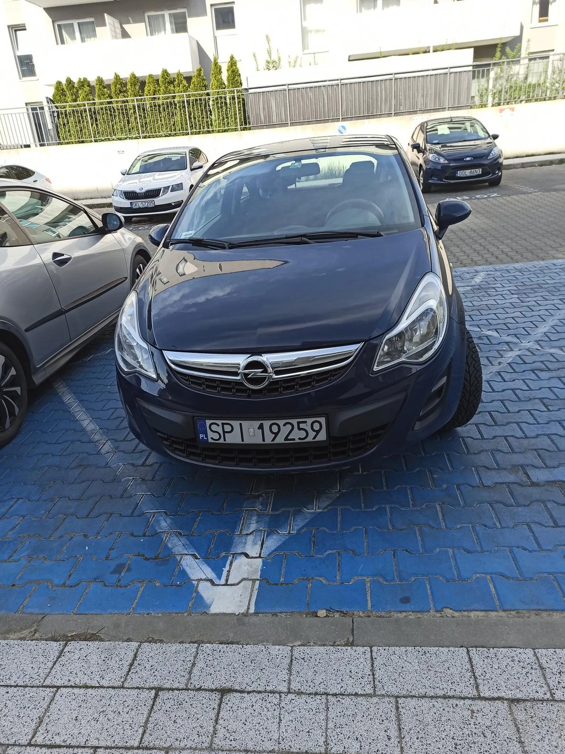 Komentarz niepotrzebny, legitymacji brak.