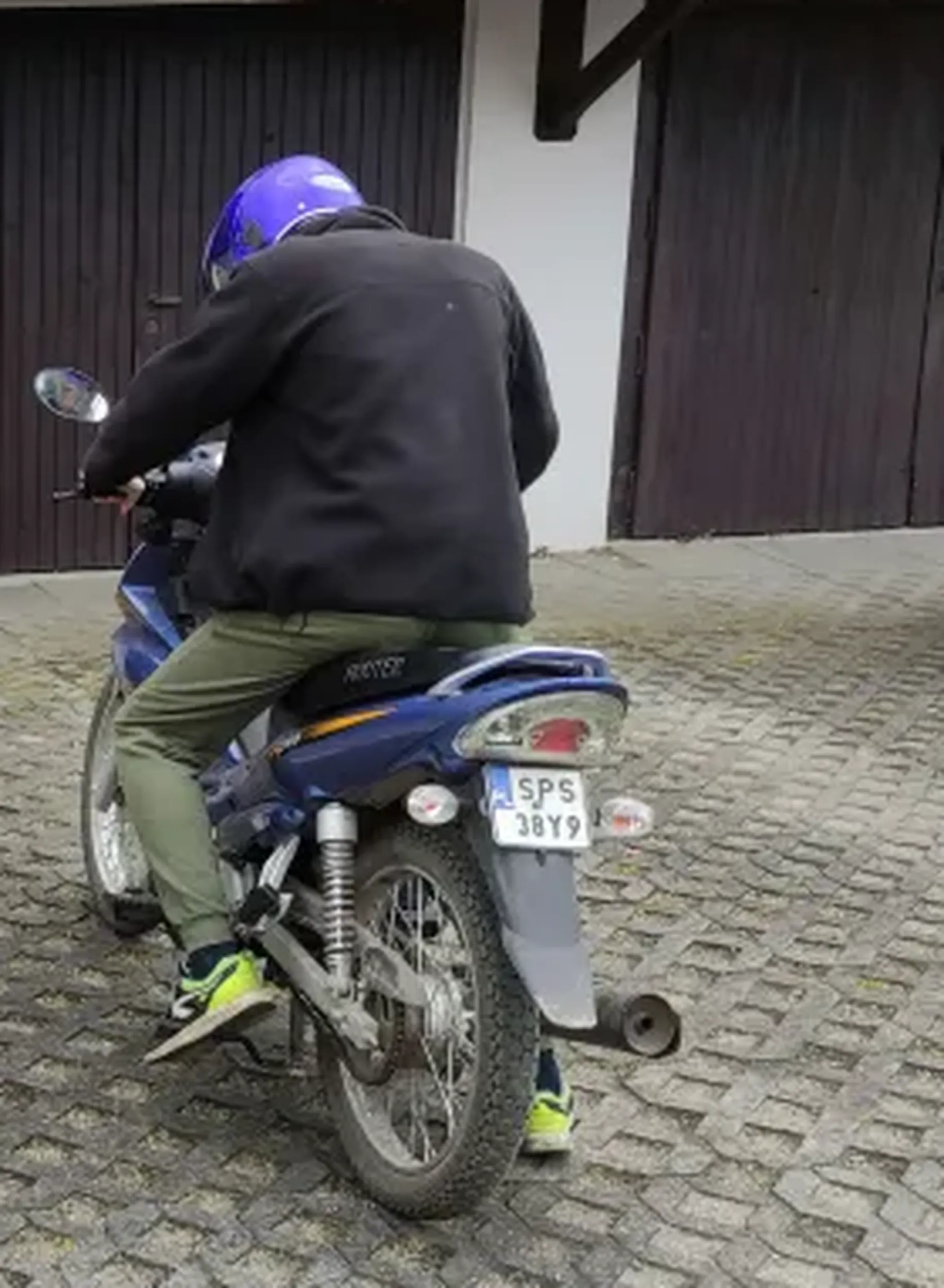 Widziałem go ostatnio jak jeździ, jezu jaki ciulik