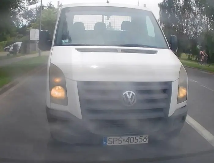 polecam wyszukać hasło: zestaw głośnomówiący