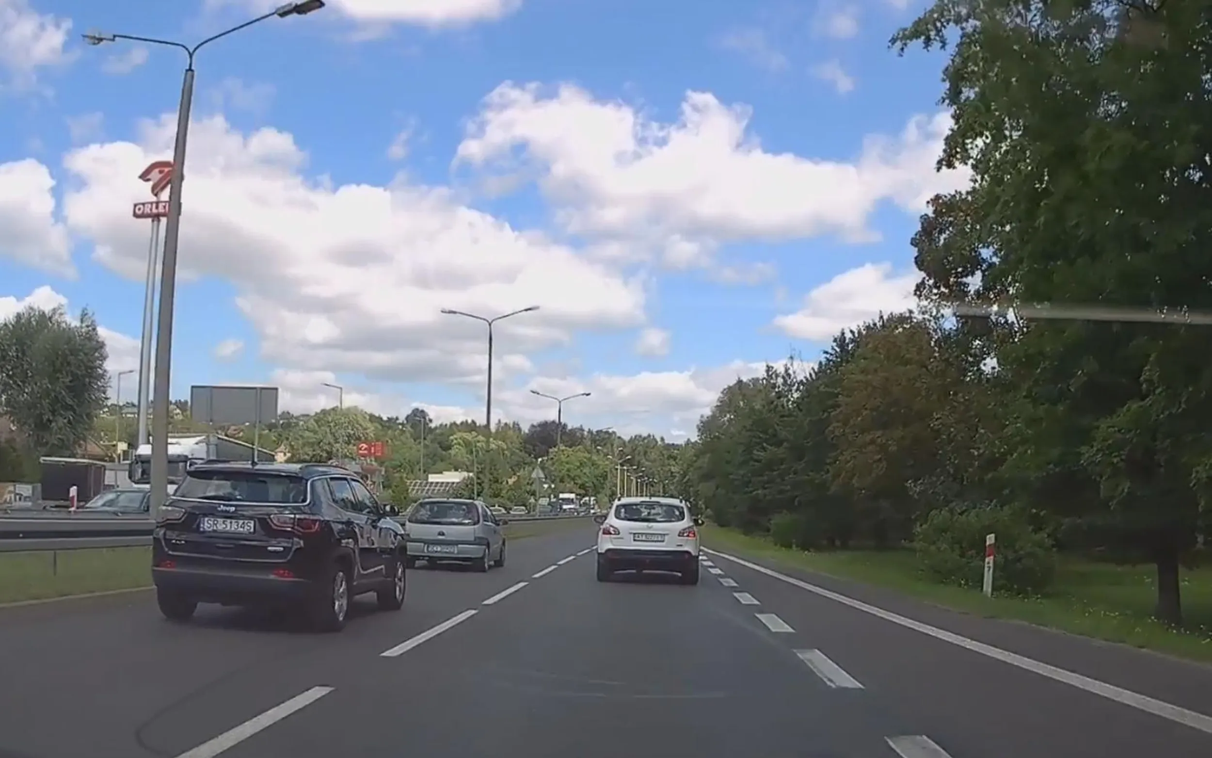 Dobrze, że go nie zrzuciłeś z drogi i nie zabiłeś ty dublerze Majtczaka.