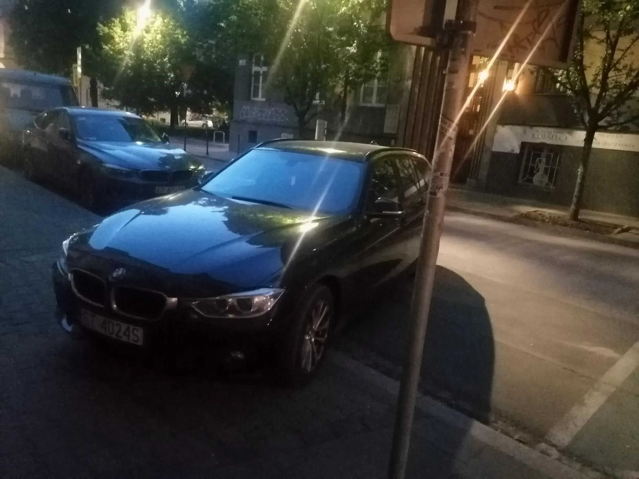 Kierowcy BMW dalej w formie świetne parkowanie normalnie klasa światowa