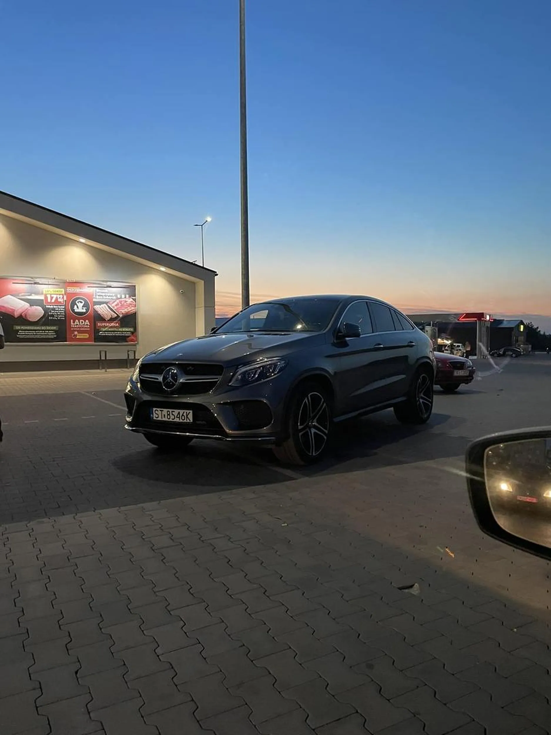 Oceńcie sami tego ..... (dowolne mocne słowo).