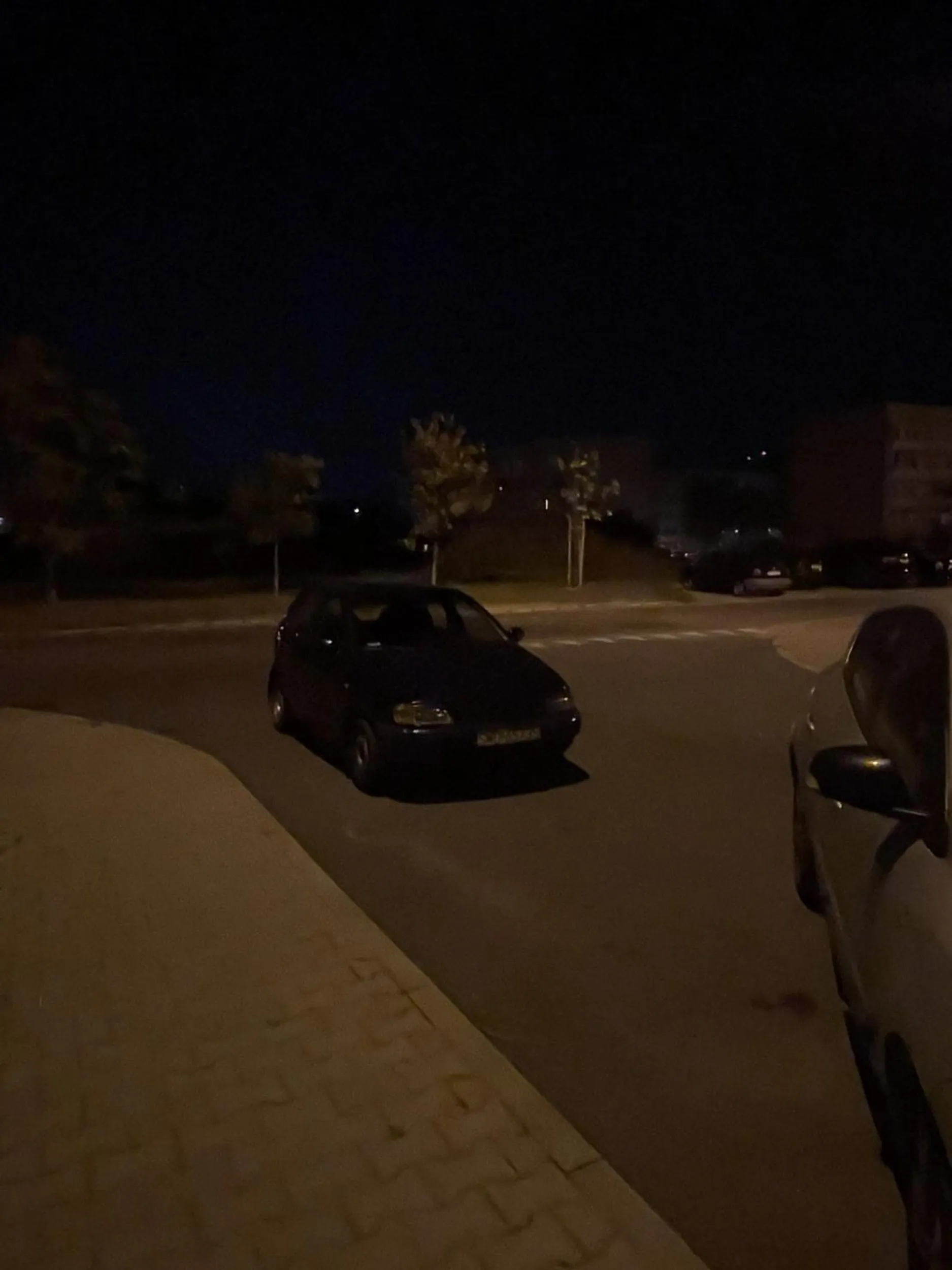 naucz sie ciulu k*rwa parkowac