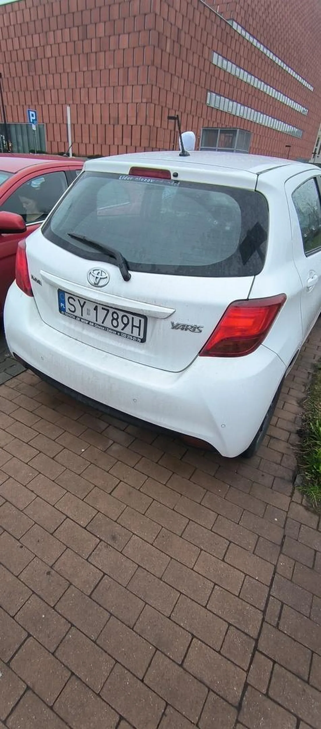 Parkowanie na chodniku