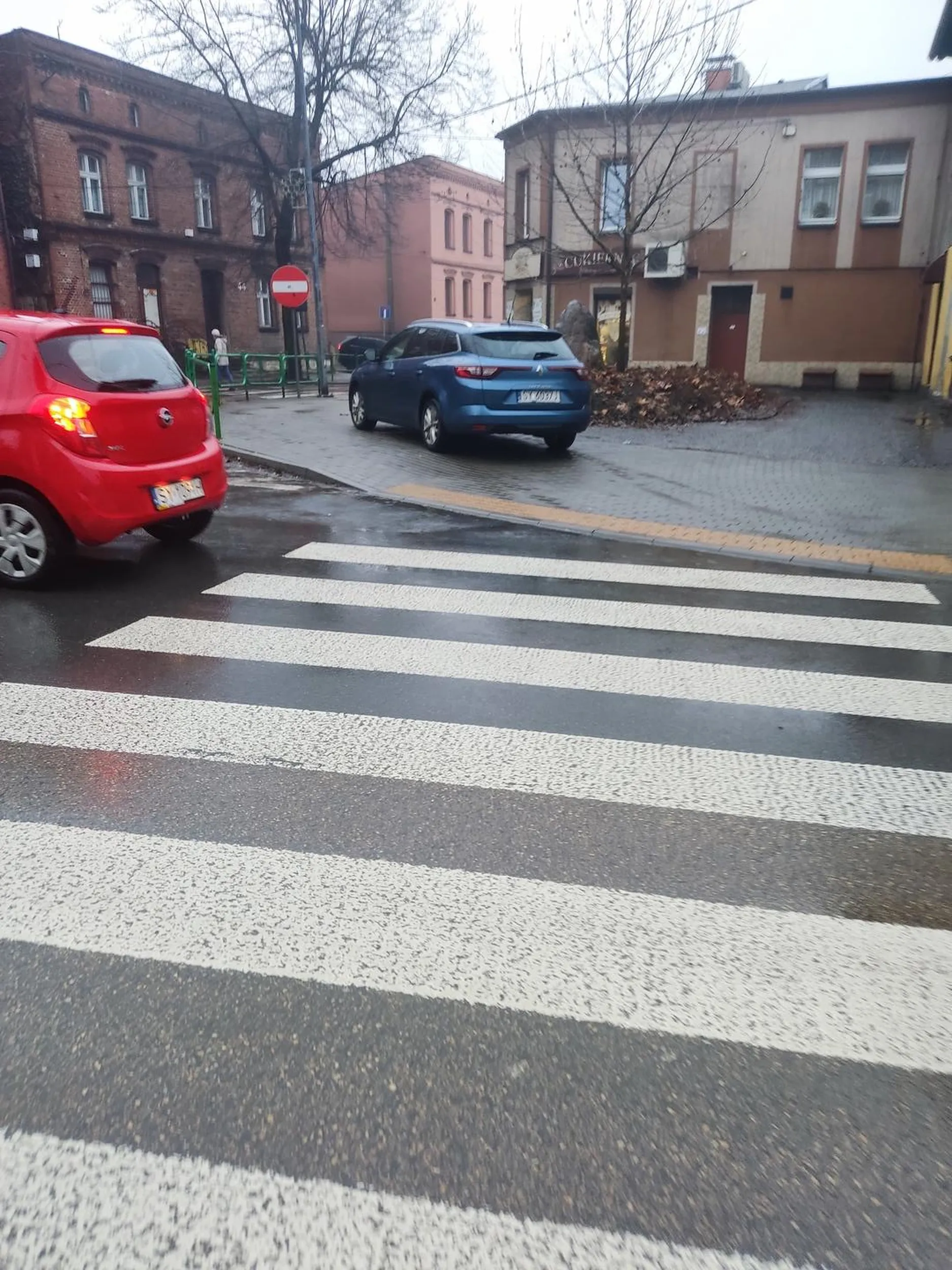 Brak komentarza. Byle stanąć i zrobić zakupy