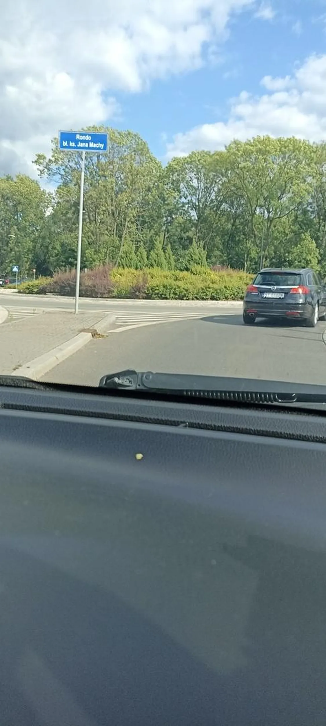 Uwaga na idiote TOTALNIE nie zna się na przepisach