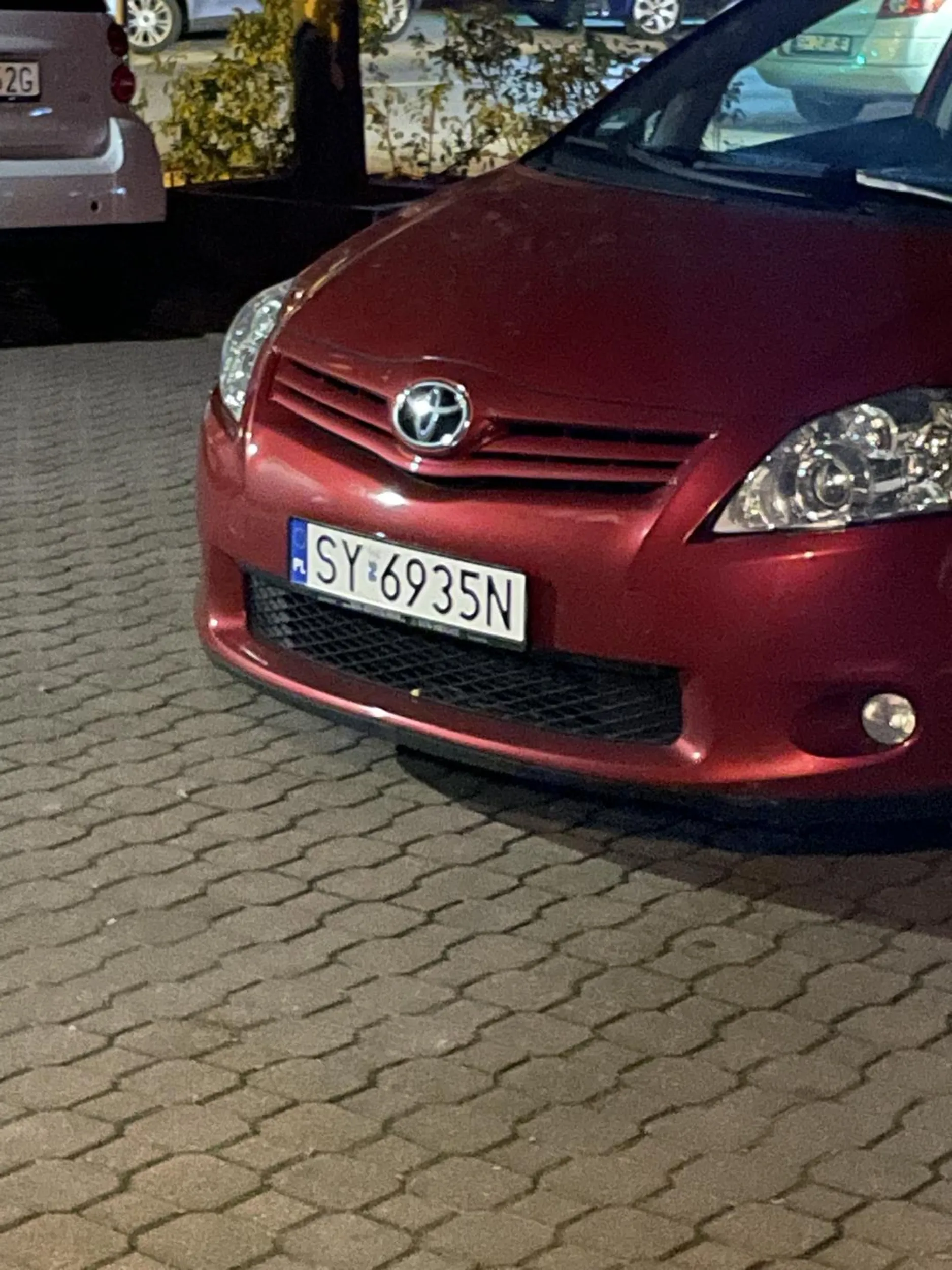 Numer z rejestracji zobowiązuje, najszybszy skurczybyk na dzielni bytomskiej, kolor dodaje do szybkości, polecam kierowcę