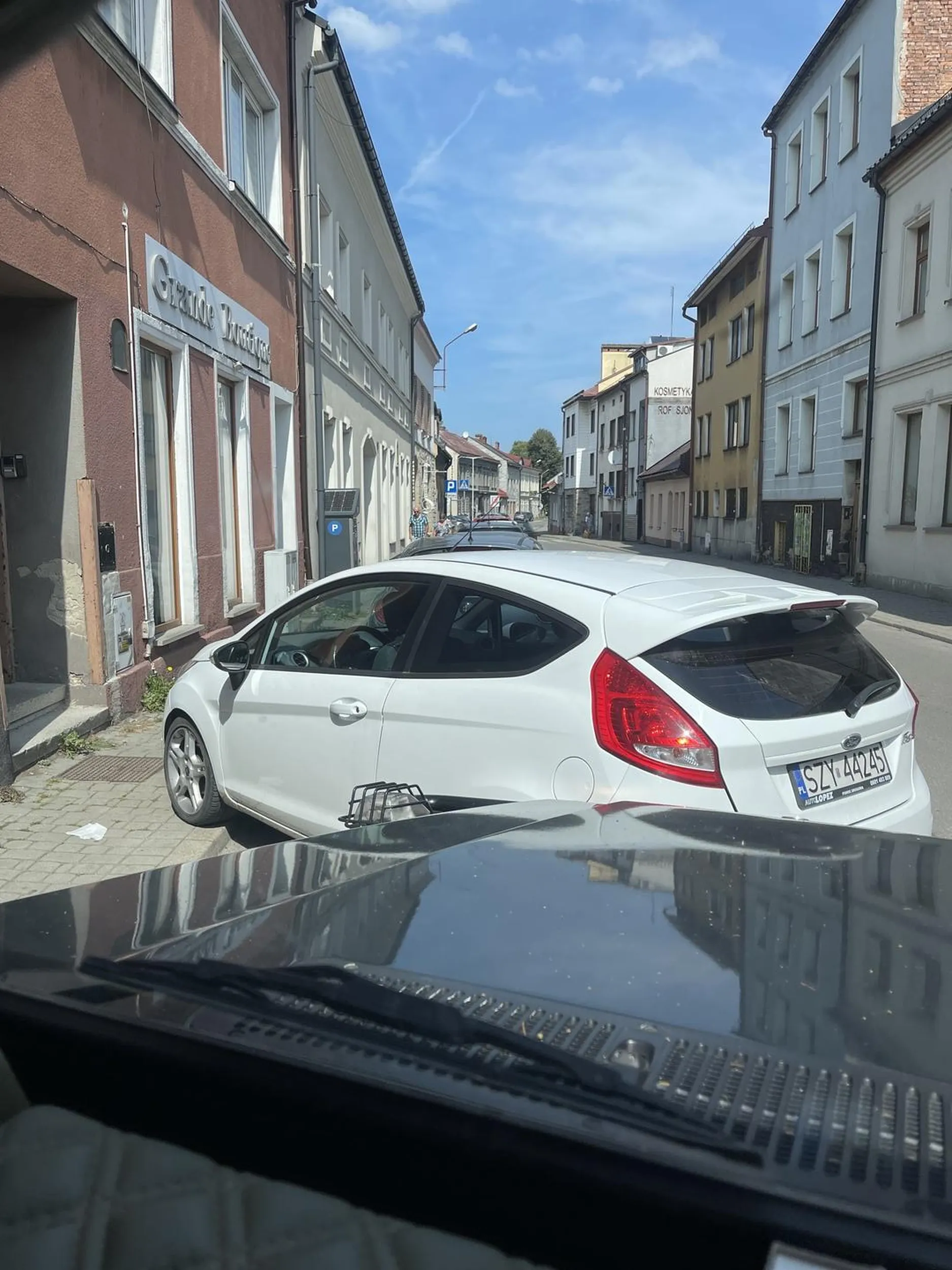 Po zwróceniu uwagi, że tak się nie parkuje, usłyszałam że mam się zamknąć. To teraz patrz na siebie w internecie