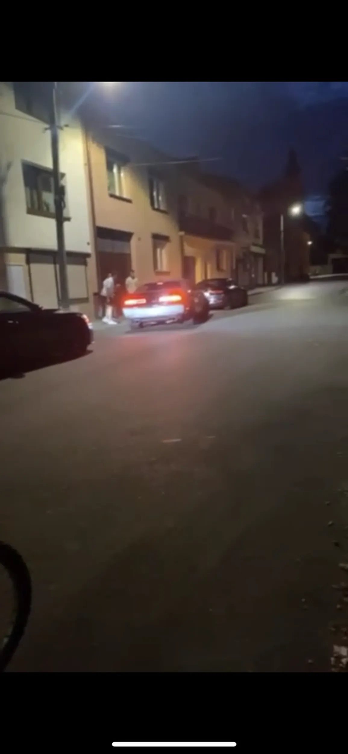 Piękny Hellcat pierwszy raz miałem okazje zobaczyc ta 717 konna bestie pozdro z pod zabki w mrzygłodzie