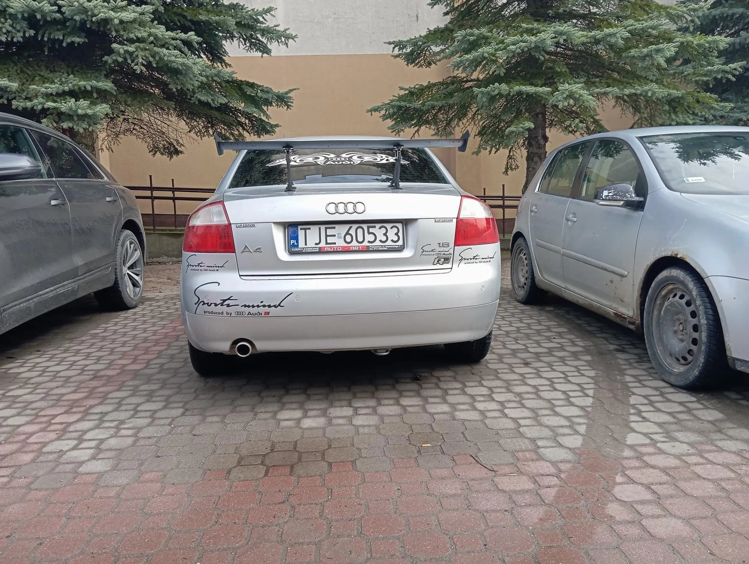 No weźcie i mnie trzymajcie ,w sam raz na zlot pod gminę.Wies tańczy i śpiewa ?