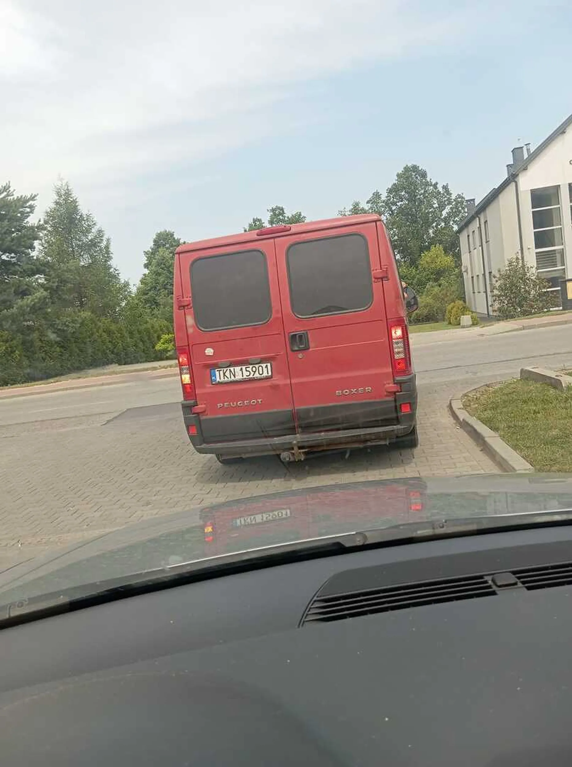 śniade typy napastują polskie nastolatki nad zalewem w Strawczynie i zalewem Umer https://www.facebook.com/photo.php?fbid=1110867477221282