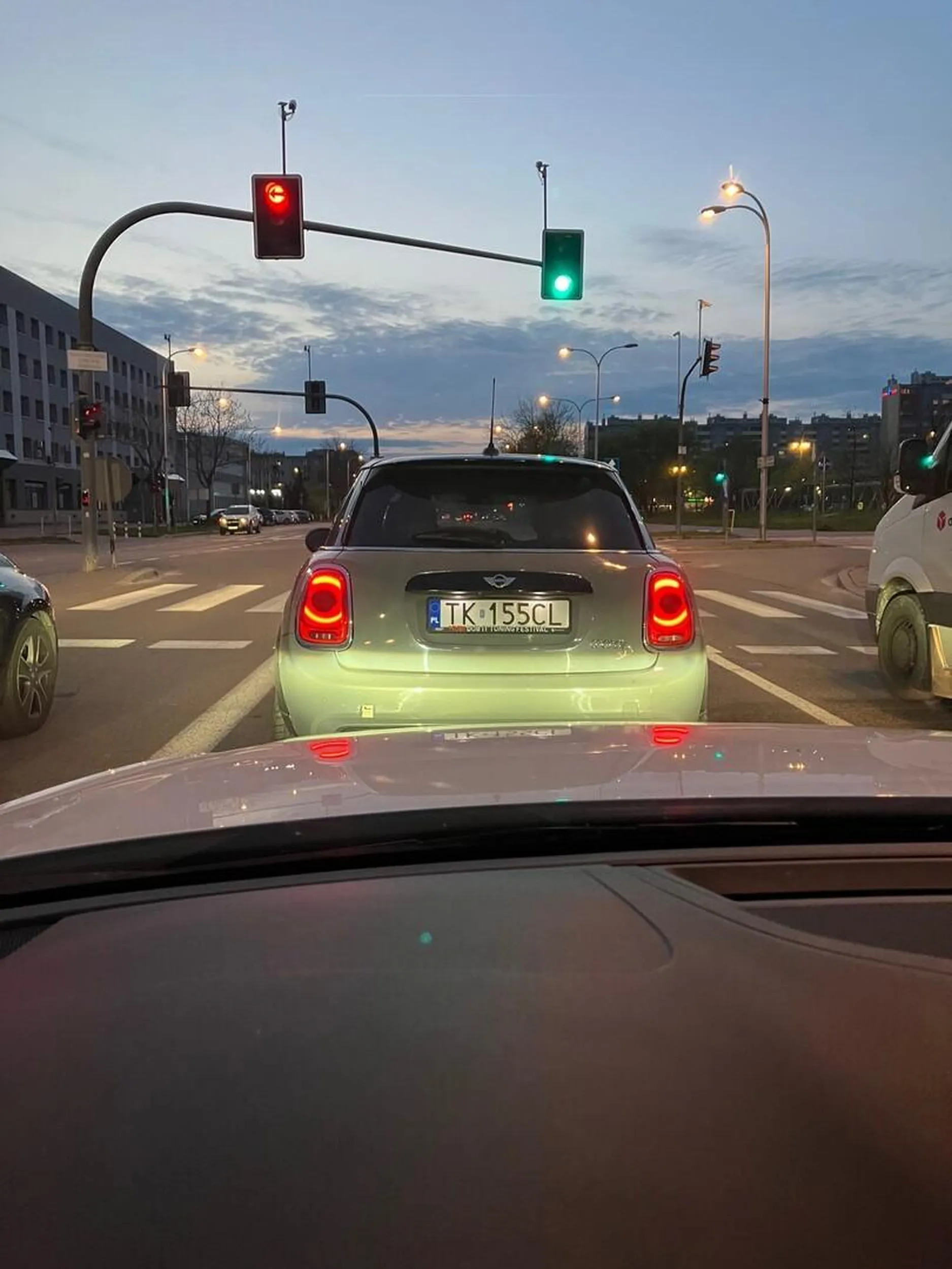 Tempa dzida ktora prawo jazdy w chipsach znalazla