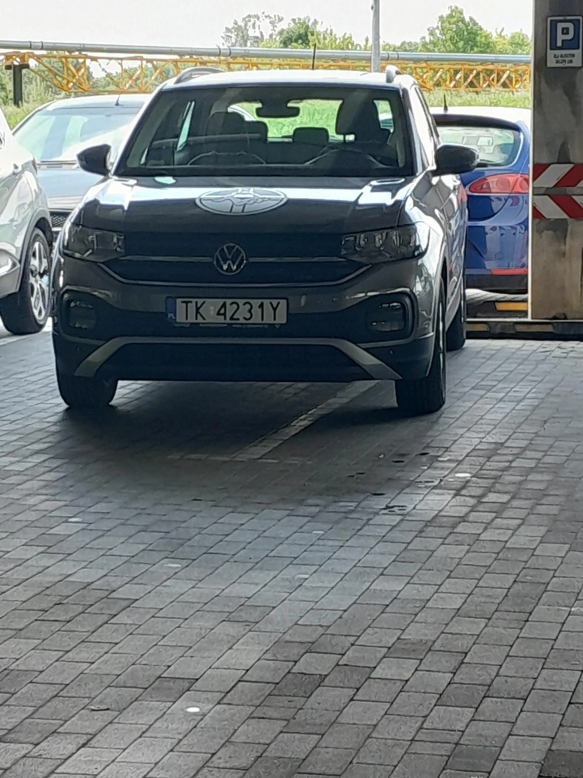 naucz się parkować stara babo, wysiadłaś spojrzałaś i poszłaś zadowolona