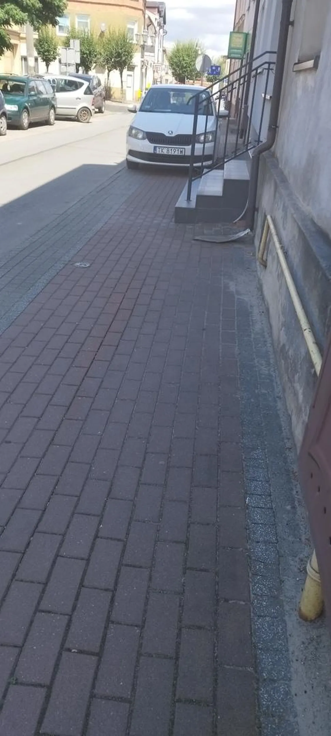 Następnym razem na schodach zaparkuj