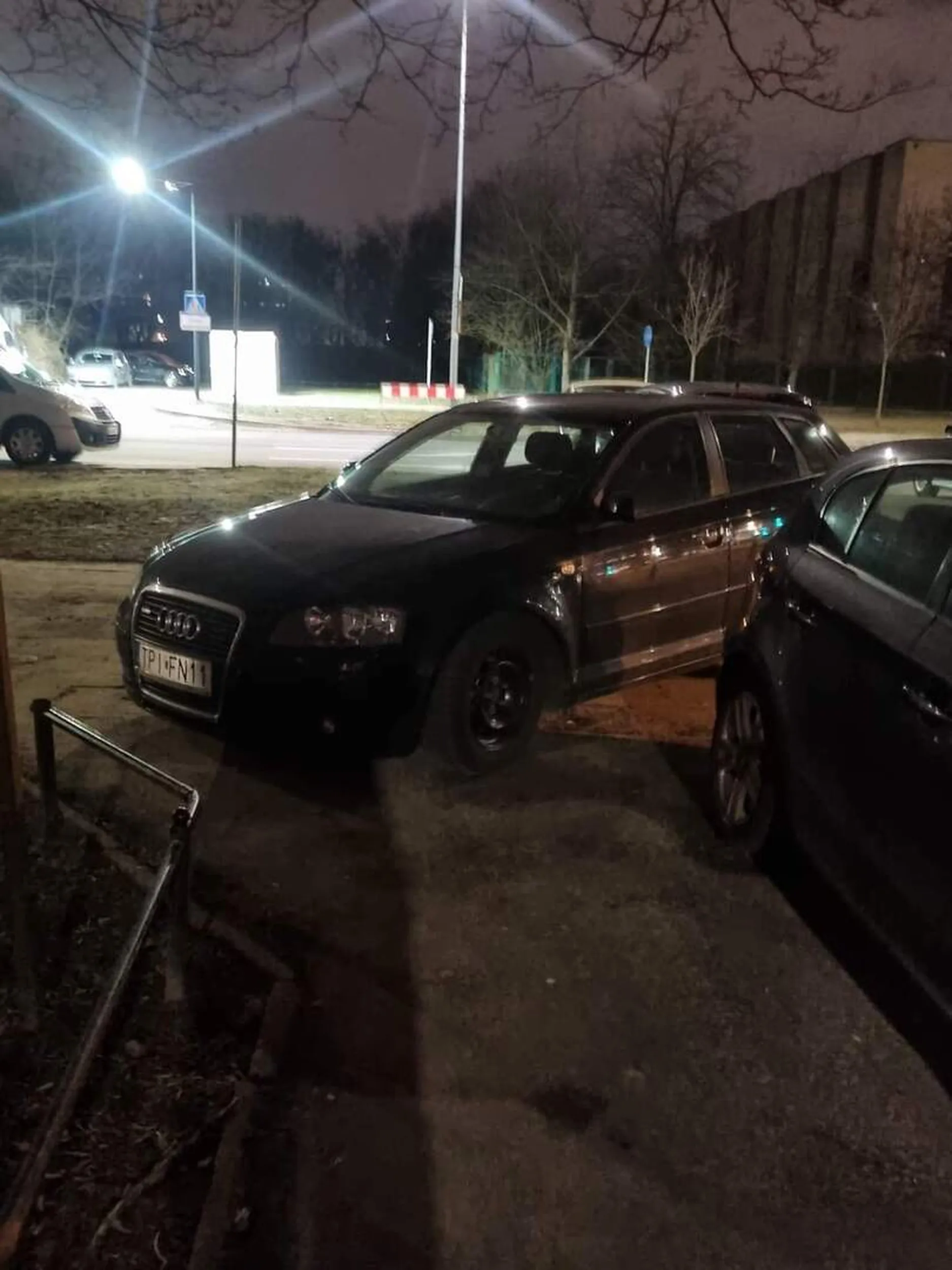 Jeździec z Pińczowa lub okolic na gościnnych występach w Warszawie. Wyszogrodzka 16