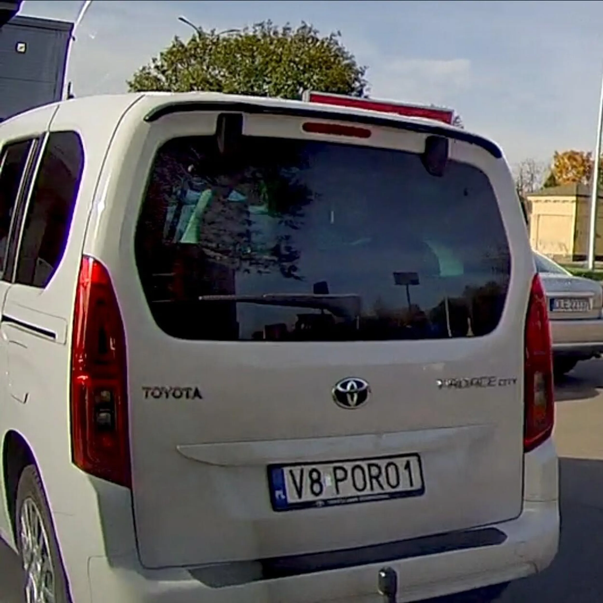 Pięknie parkujesz :)