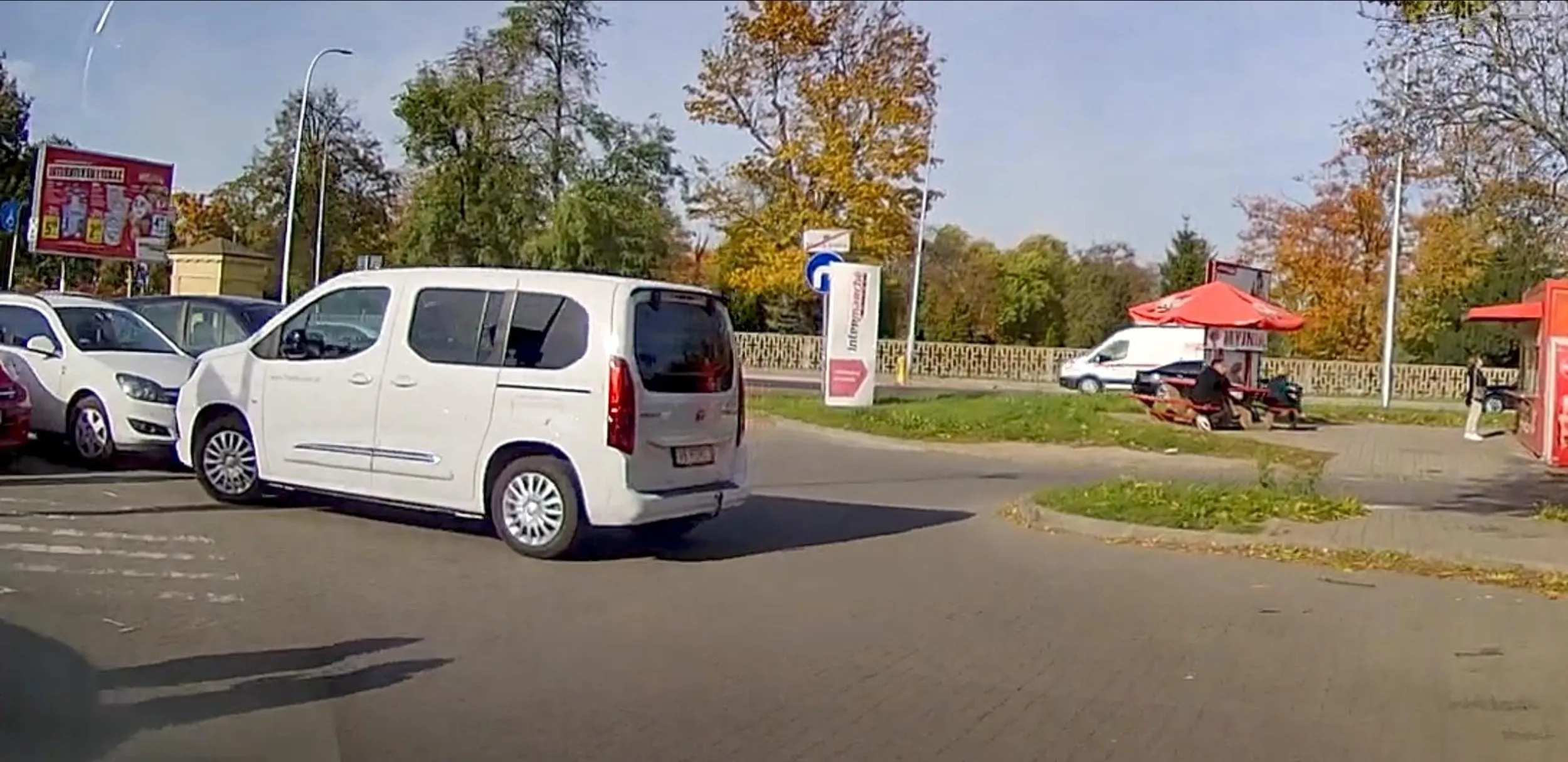 Pięknie parkujesz :)