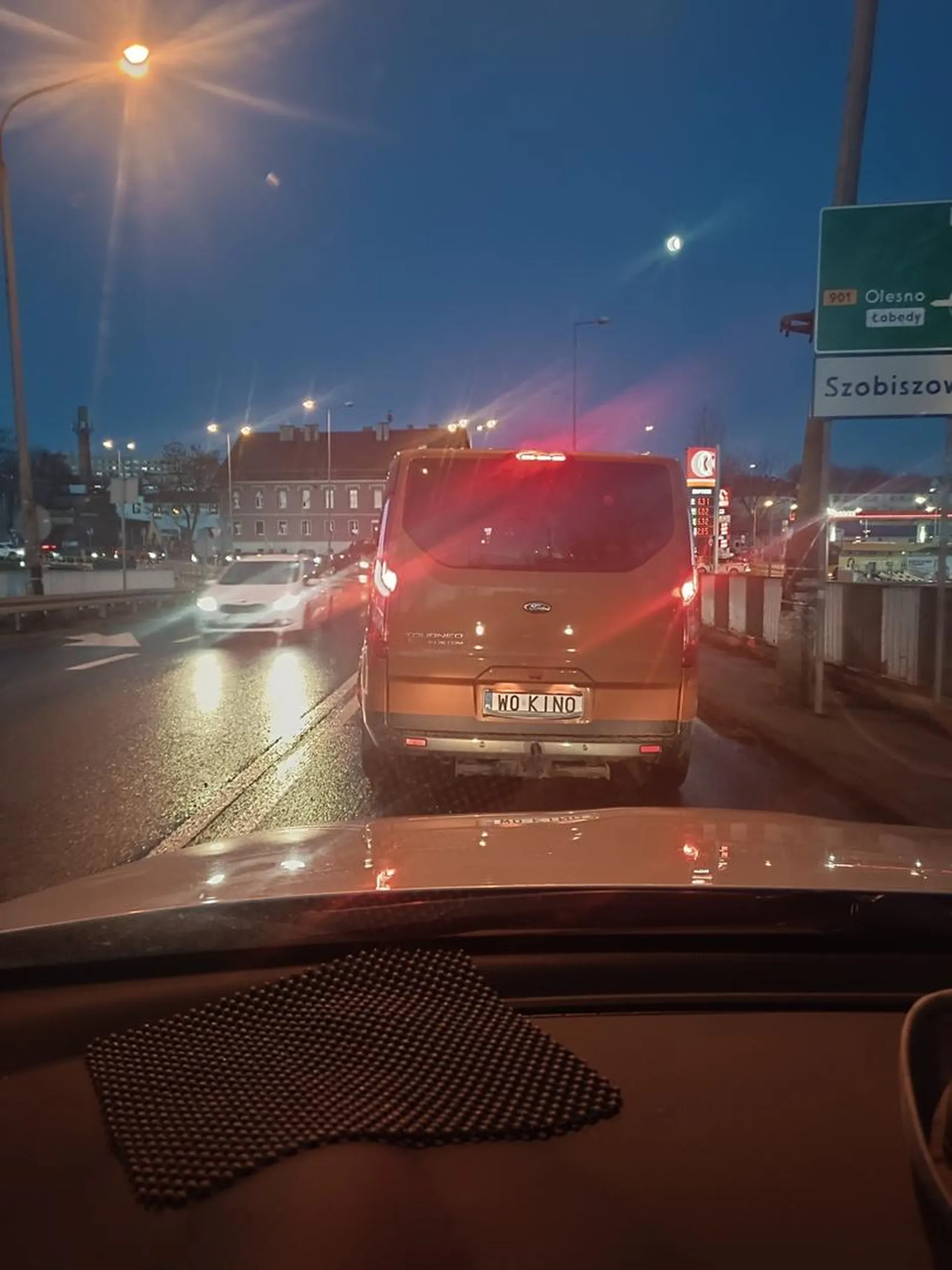 Co było tak interesującego w telefonie, że jechales jak łajza?