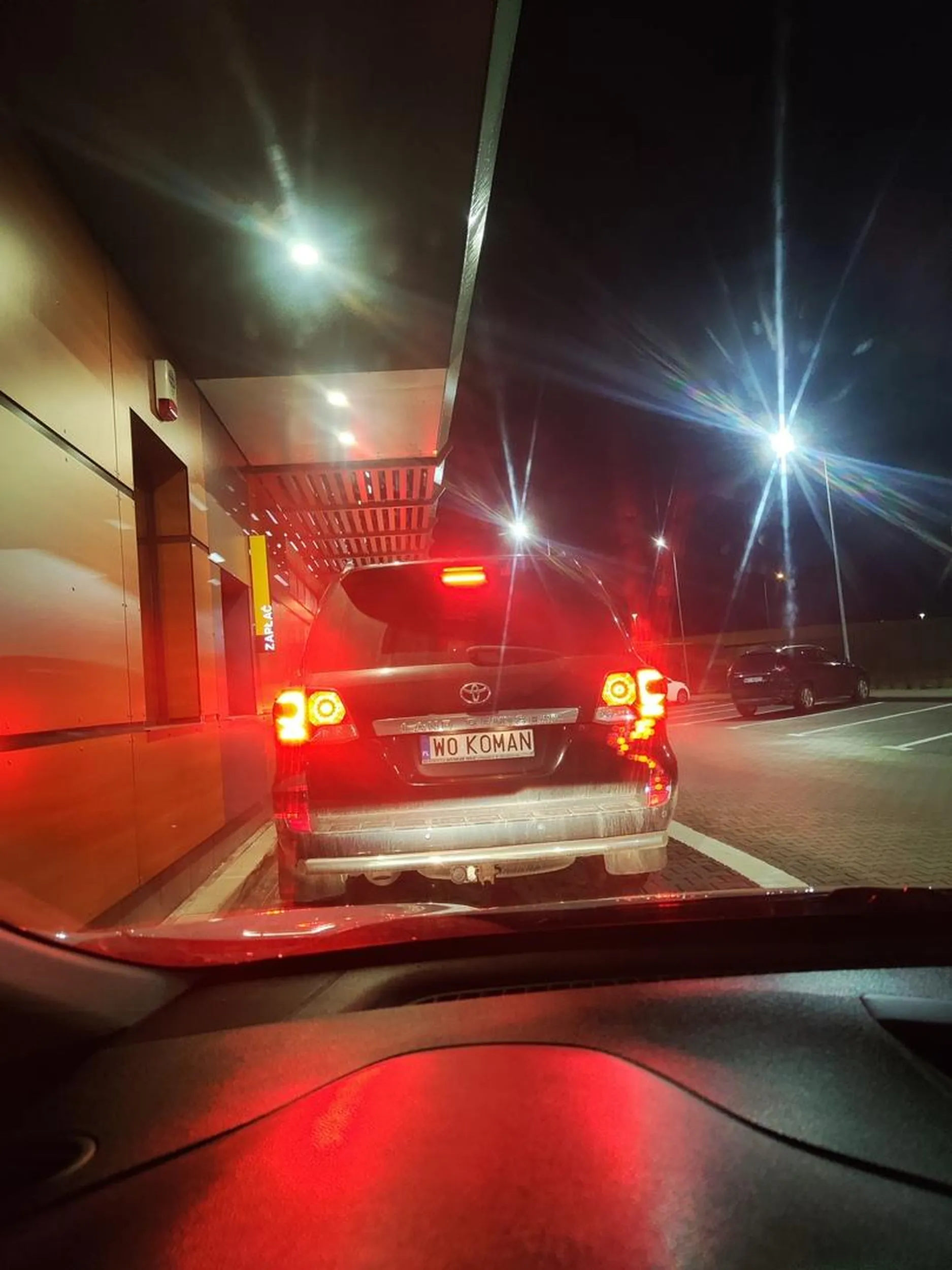 Kretynie nie wyprzedza się prawym pasem na S8 buraku z Ostrołęki