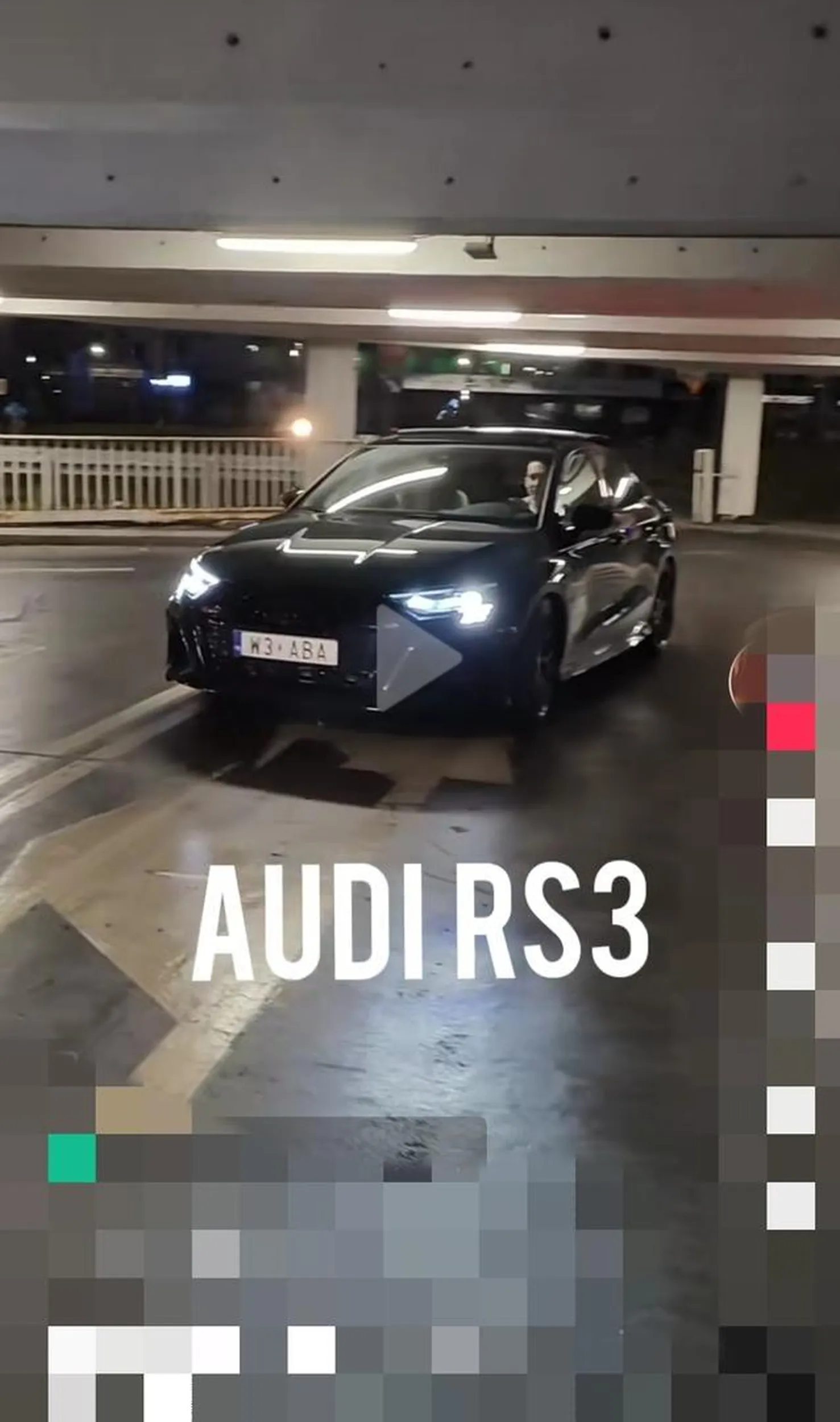 Bananowiec jeździ po parkingu galerii pod prąd. Ale że ma bogatych rodziców to wie że może.