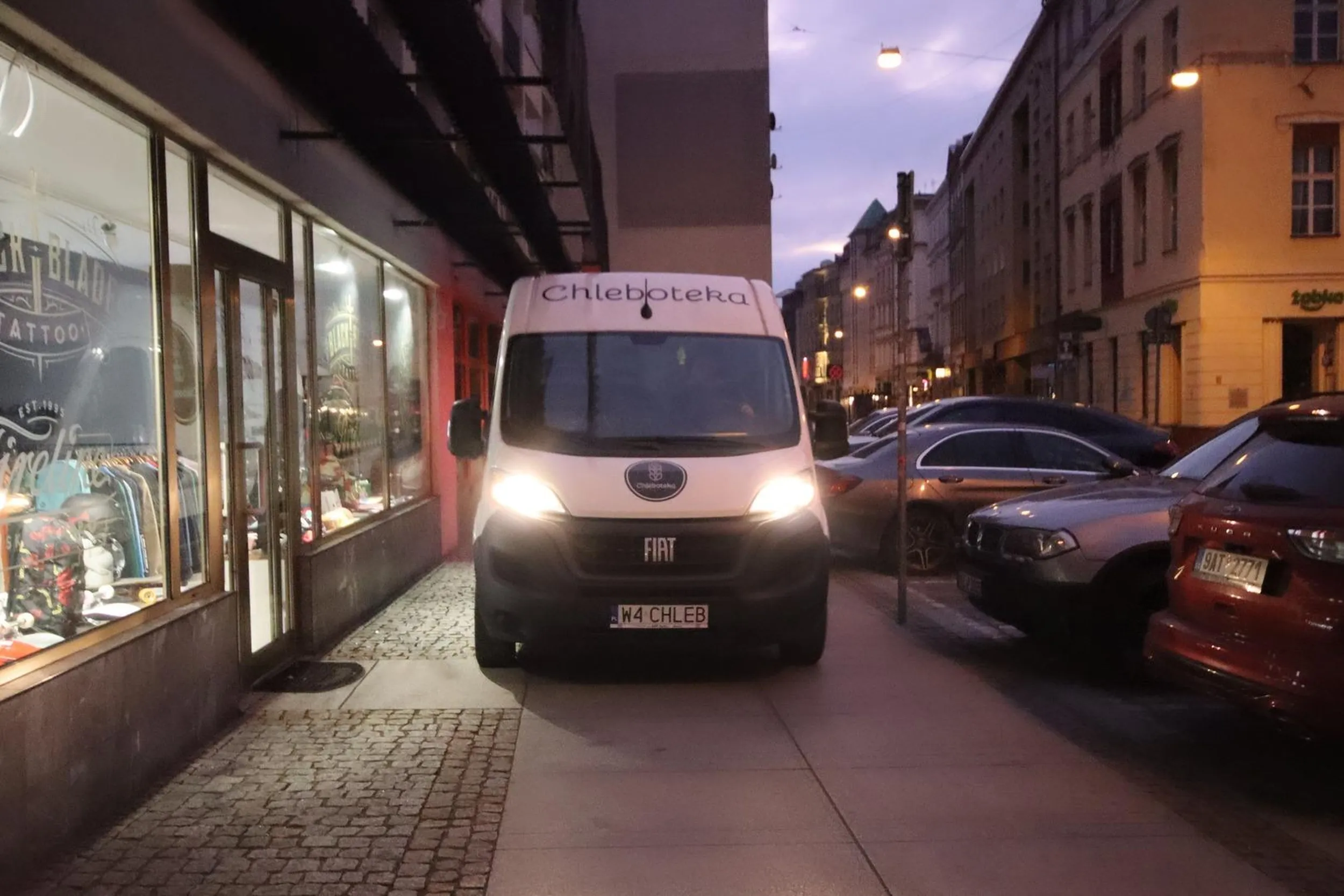 No toś zrobił gościu reklamę temu sklepikowi. Wrocław, Wita Stwosza