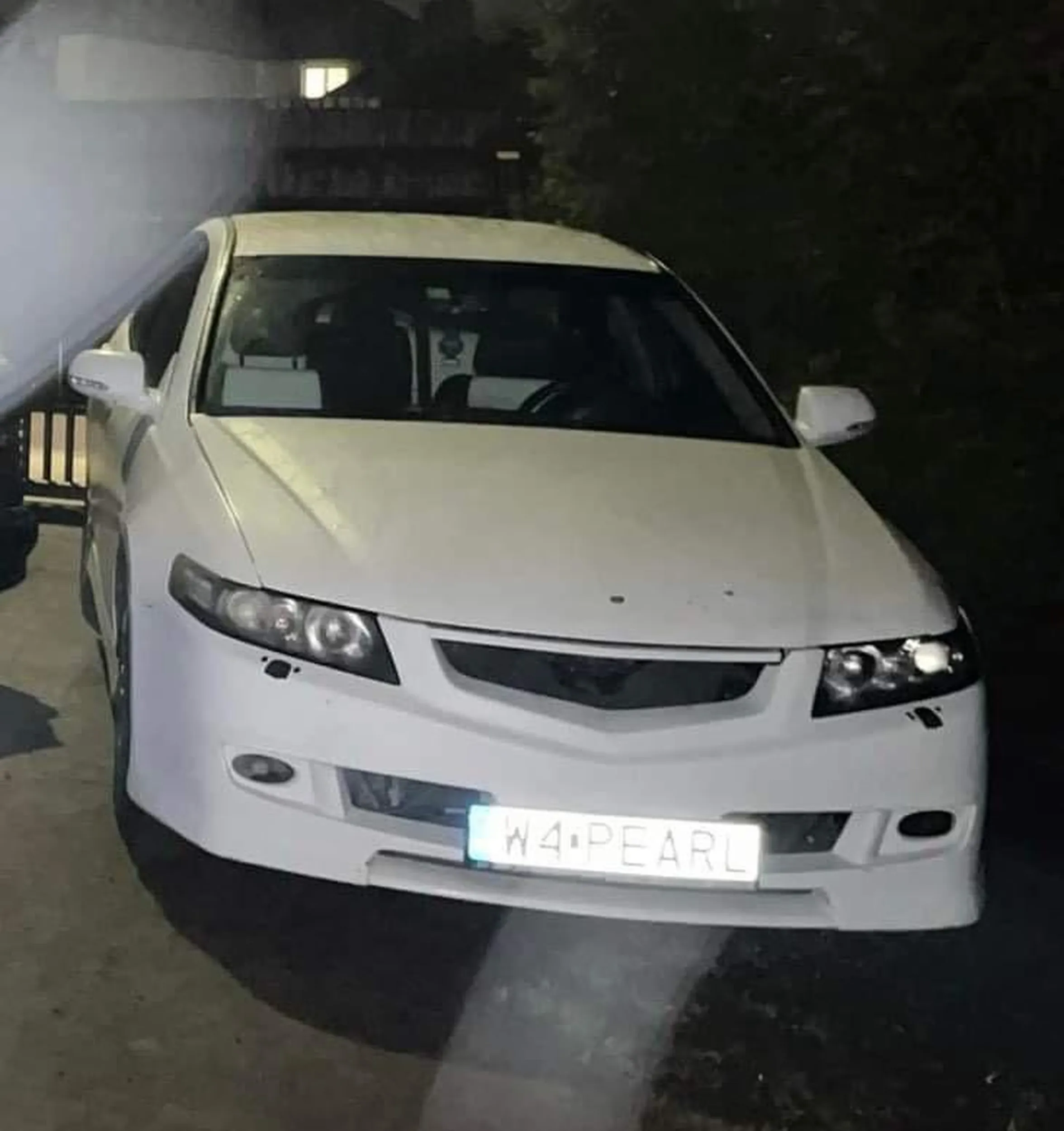 kierowca parkuje na terenie mojej posesji przez co budzi respekt wśród sąsiadów