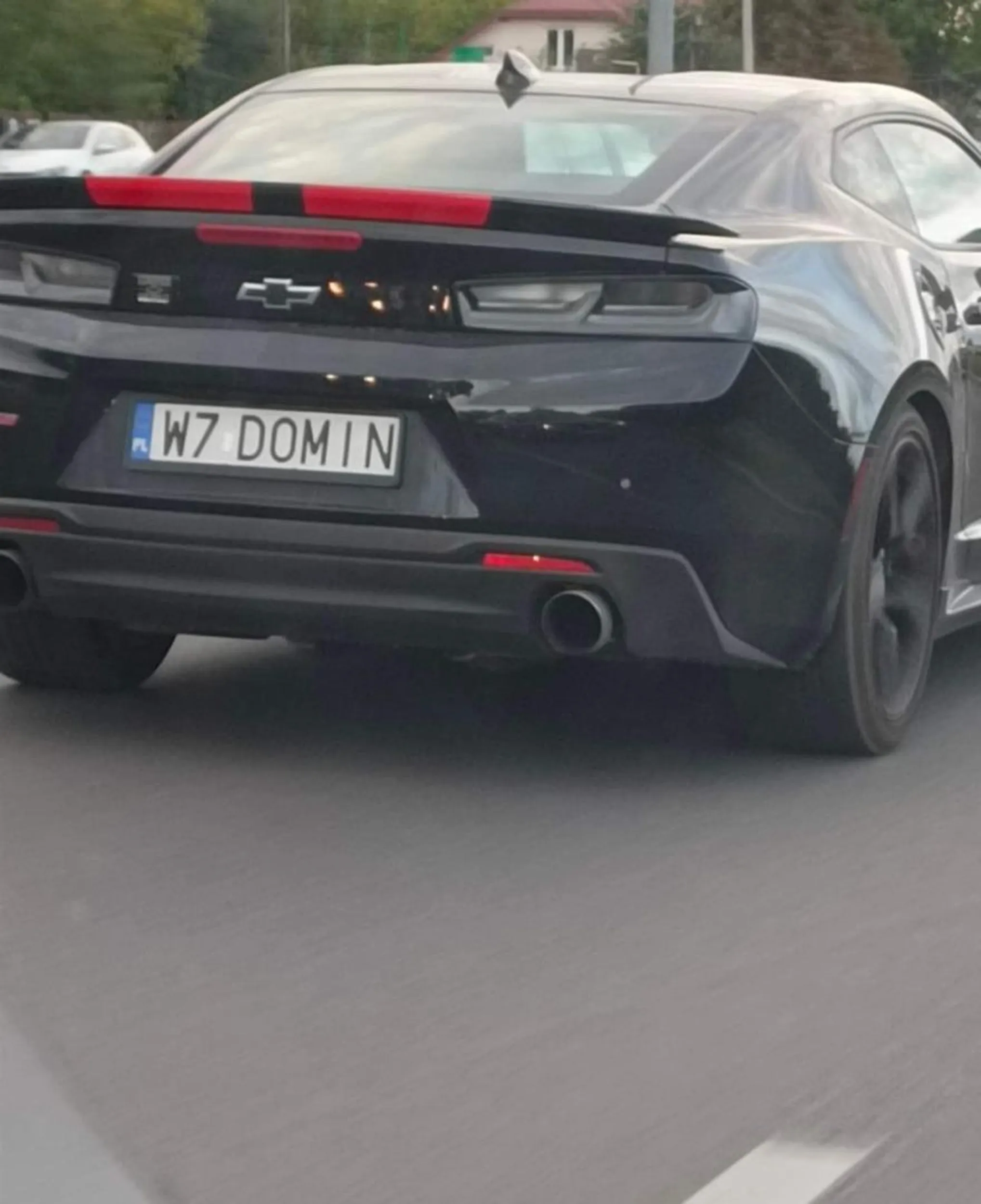 Głośny pierdzioszek