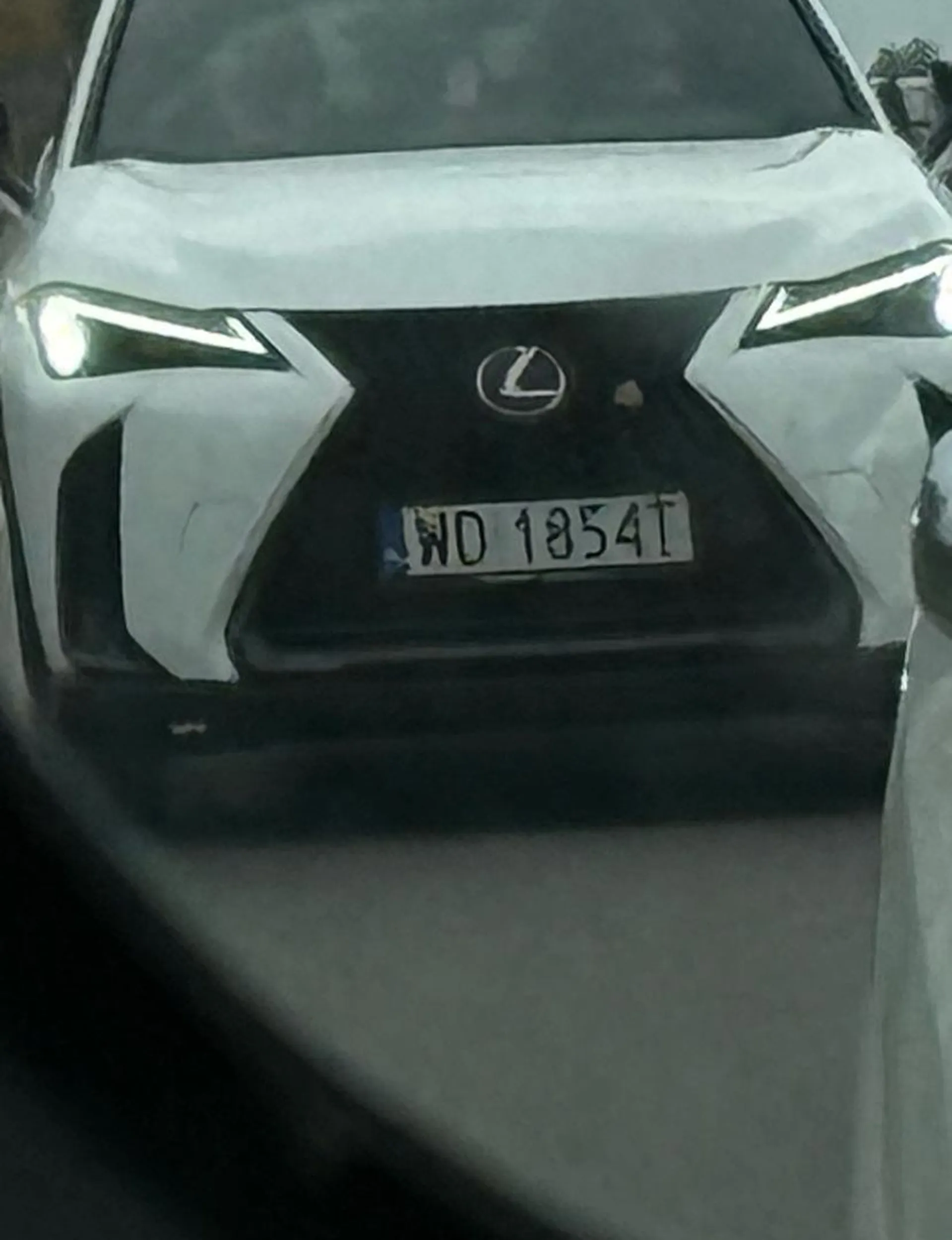 Baran miga długimi a koniec końców i tak nie potrafi wyprzedzić?✊?