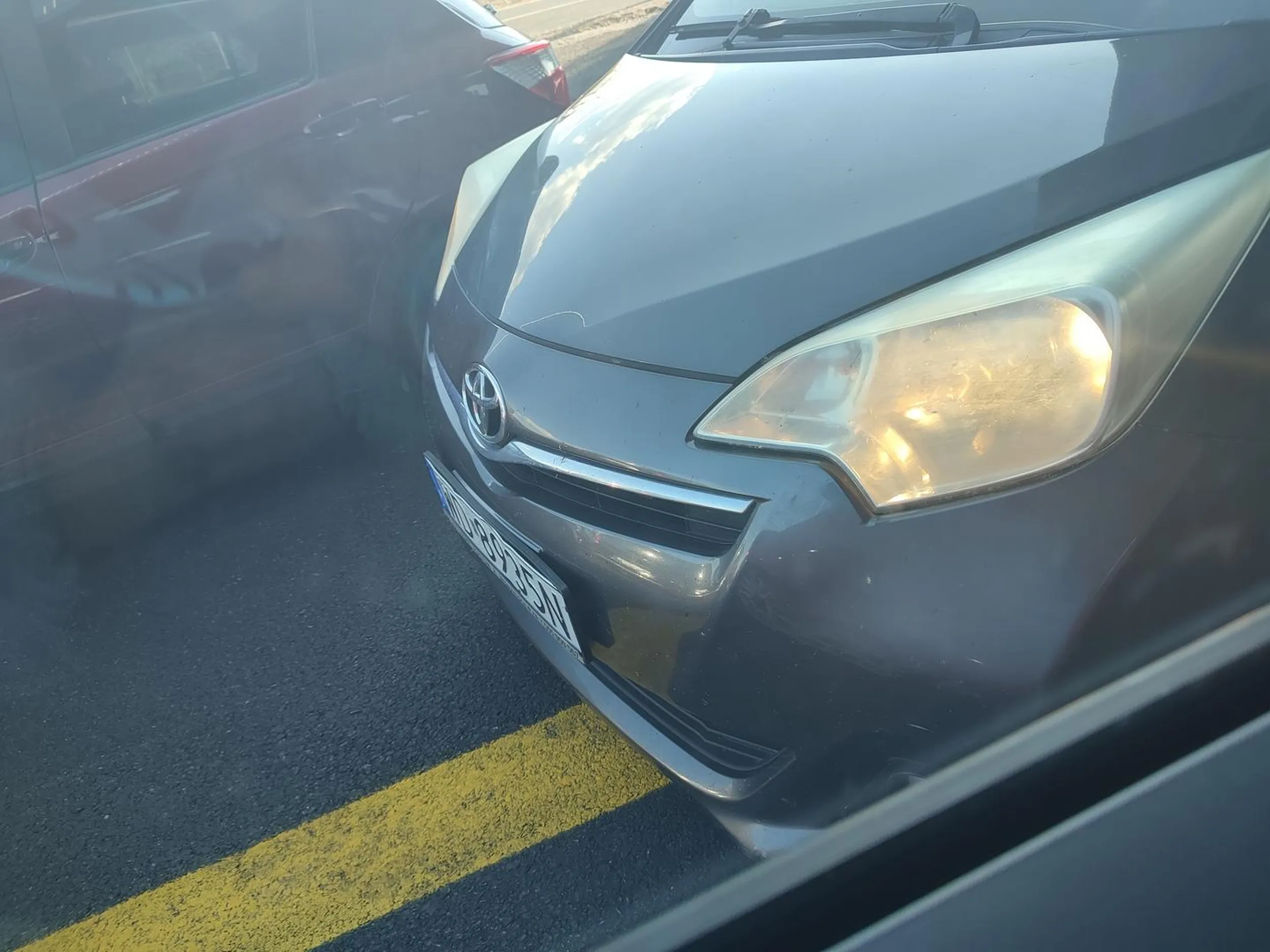 Cham wciskając się w kolejkę jeszcze wyzywa.